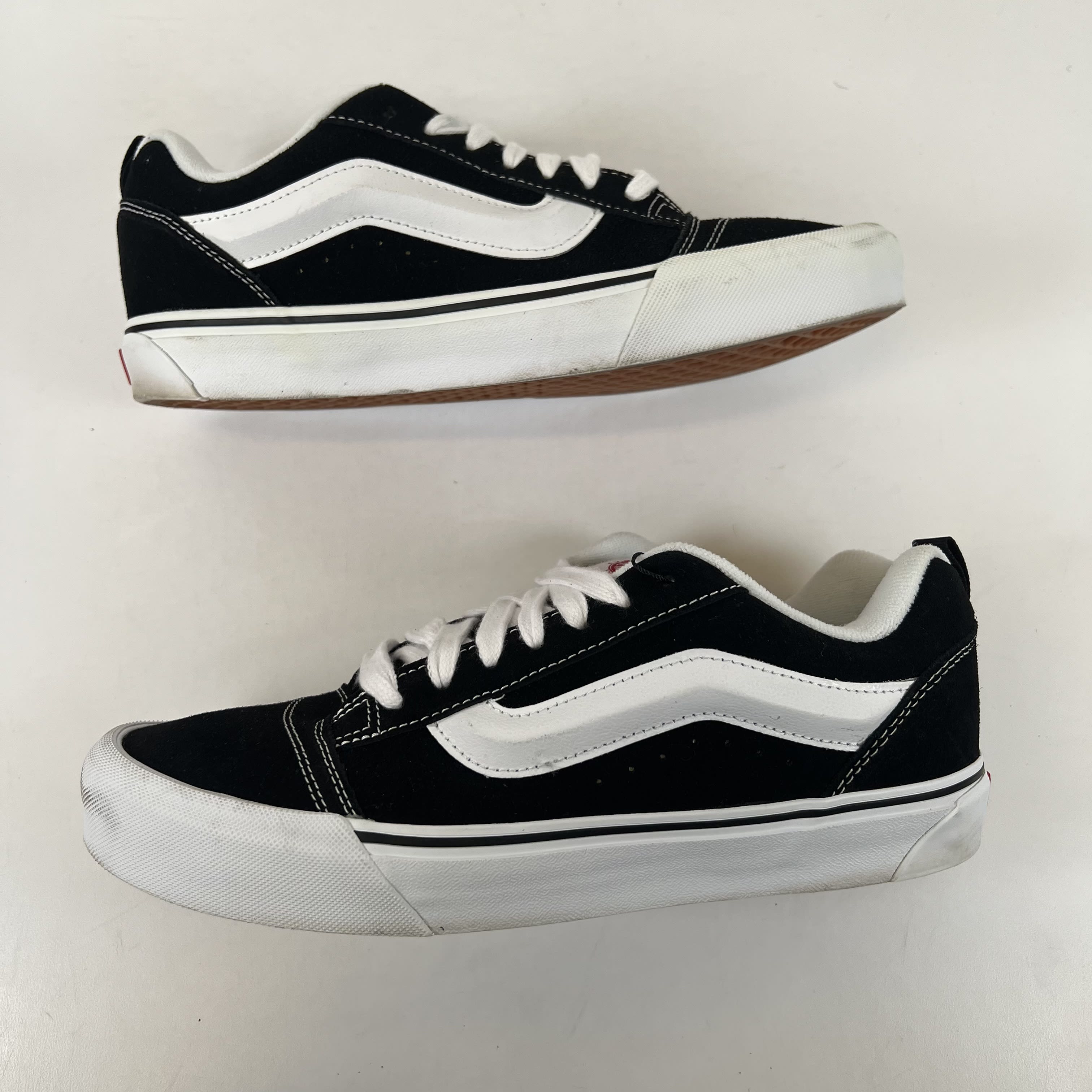 [SP12194] Vans Knu Skool Black White