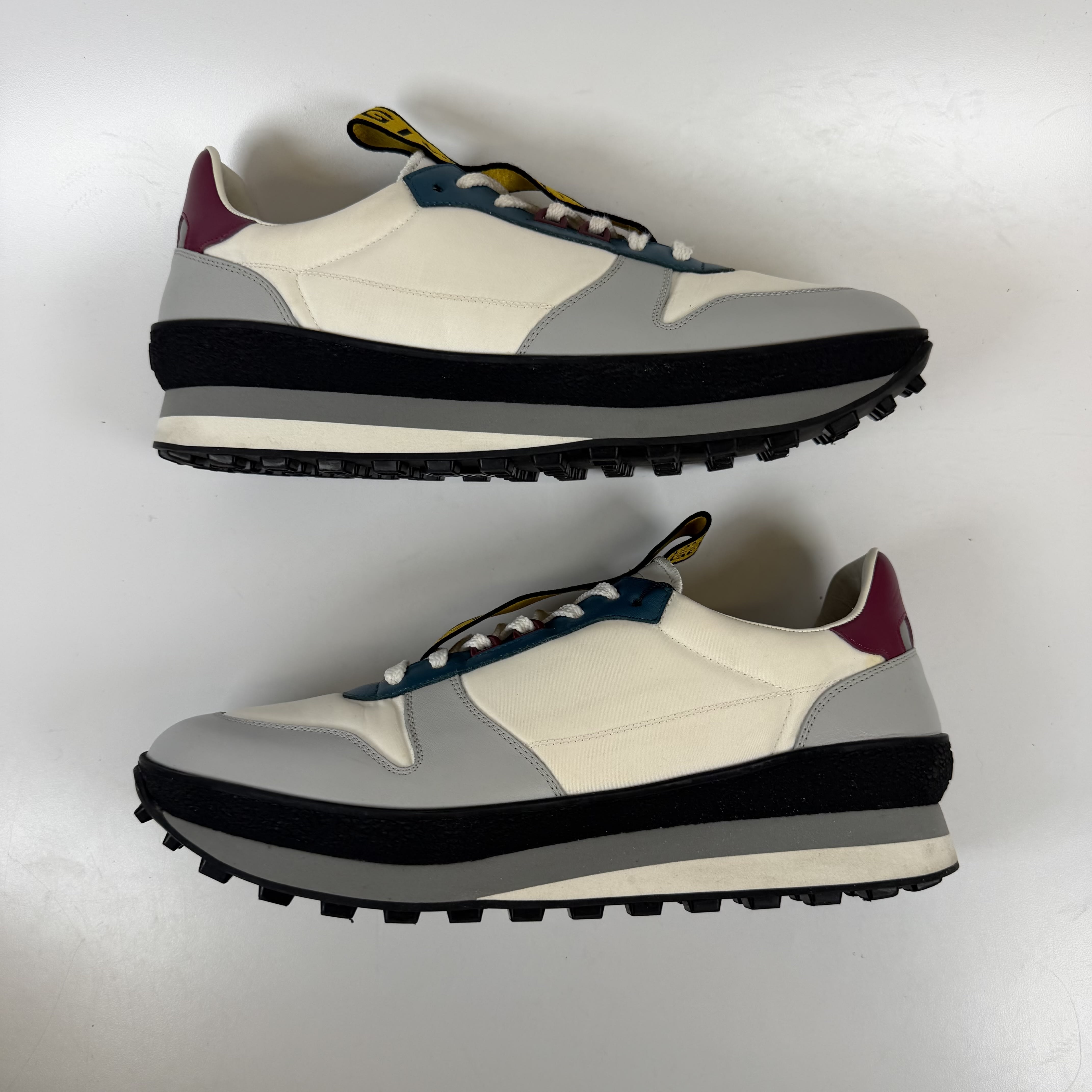 [SP14917] Givenchy TR3 Runner Sneakers