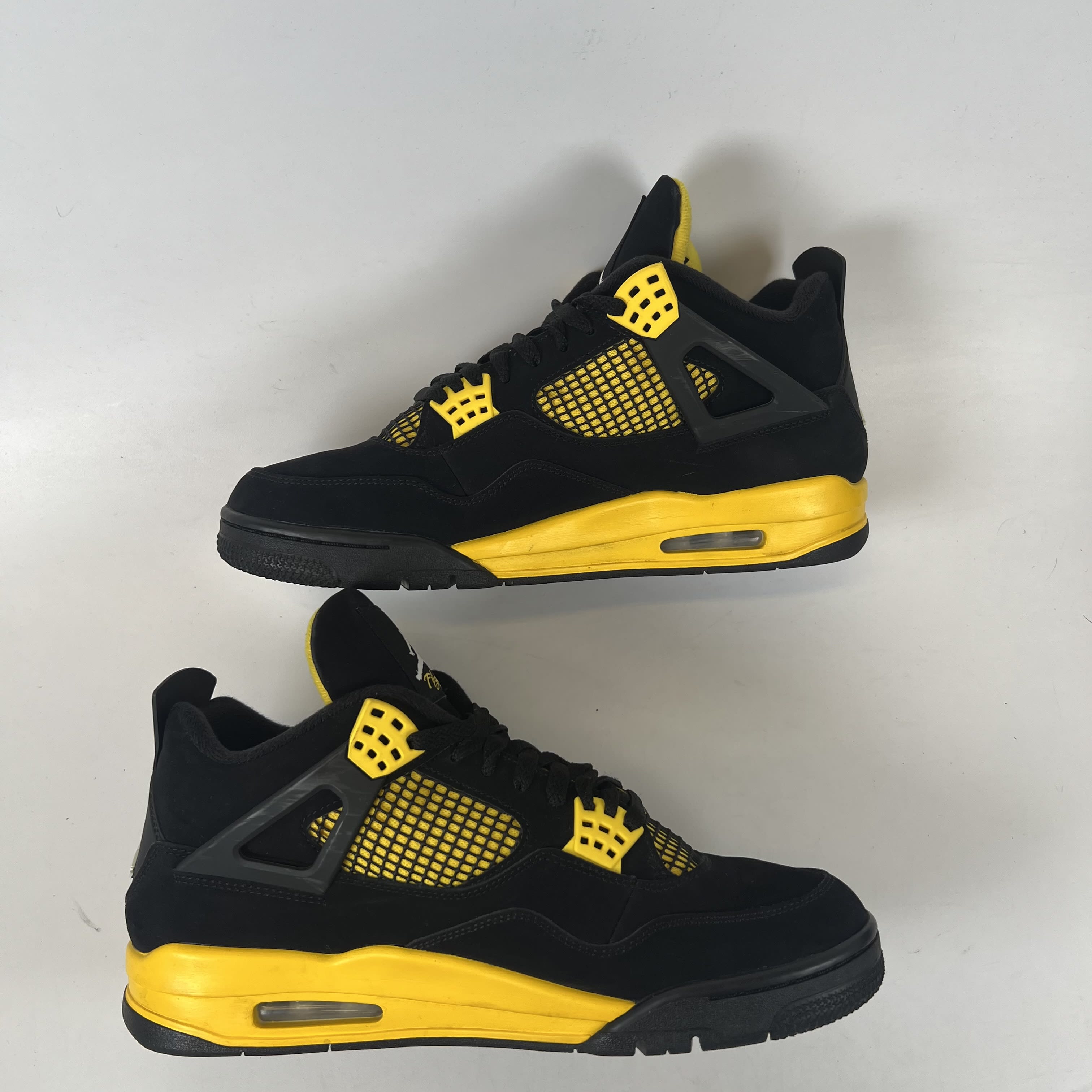 [SP14499] Jordan 4 Retro Thunder (2023)