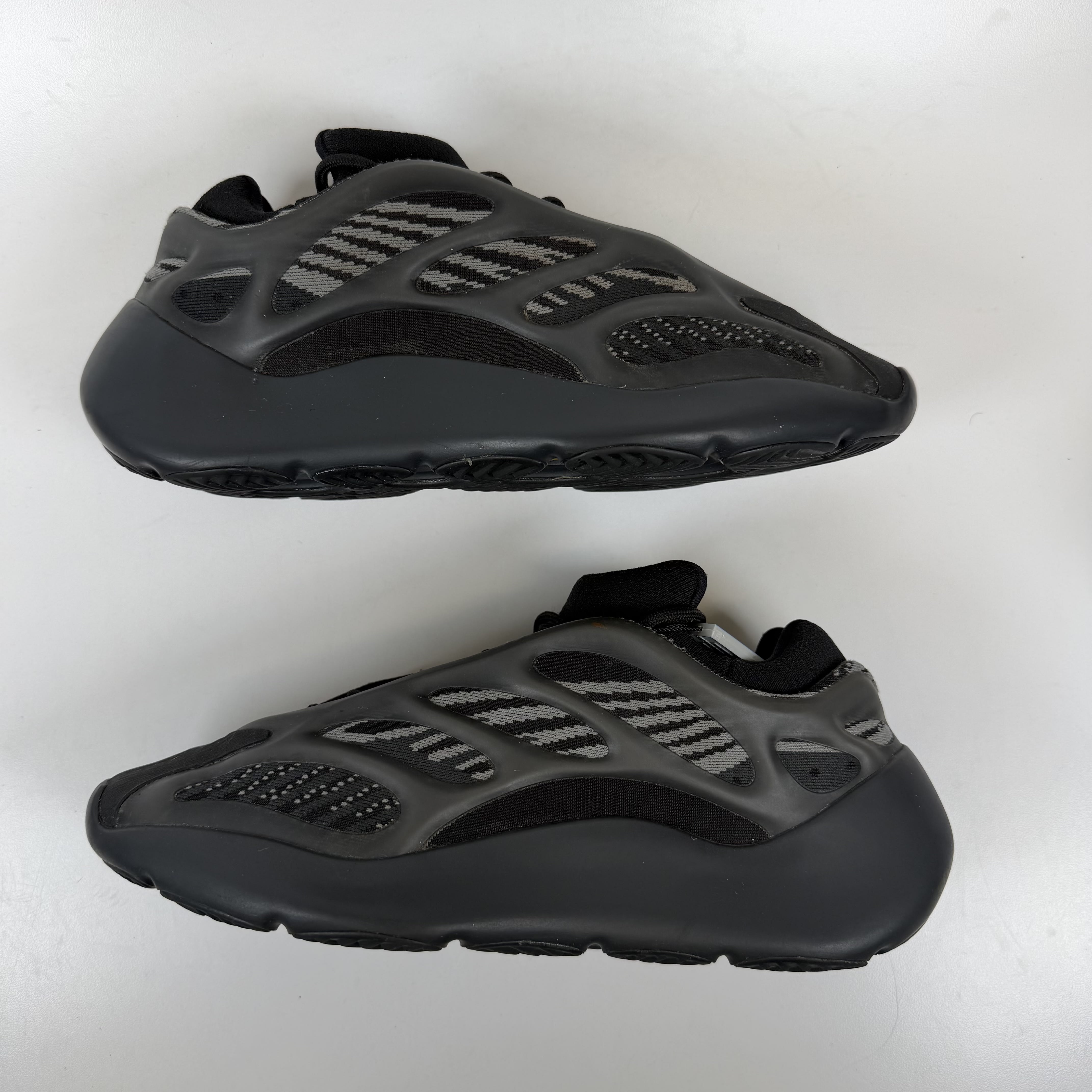 [SP15390] adidas Yeezy 700 V3 Alvah