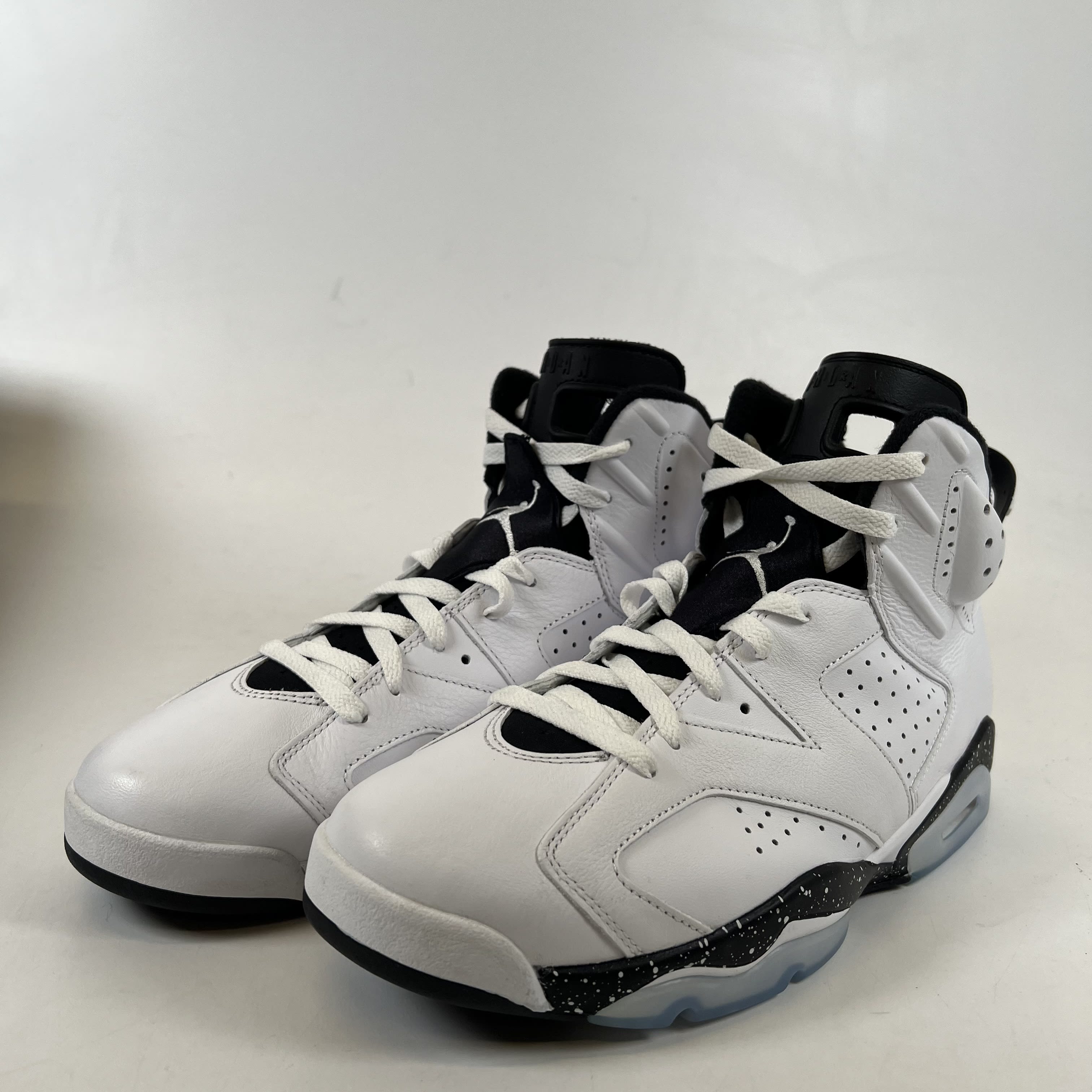 [SP15568] Jordan 6 Retro Reverse Oreo