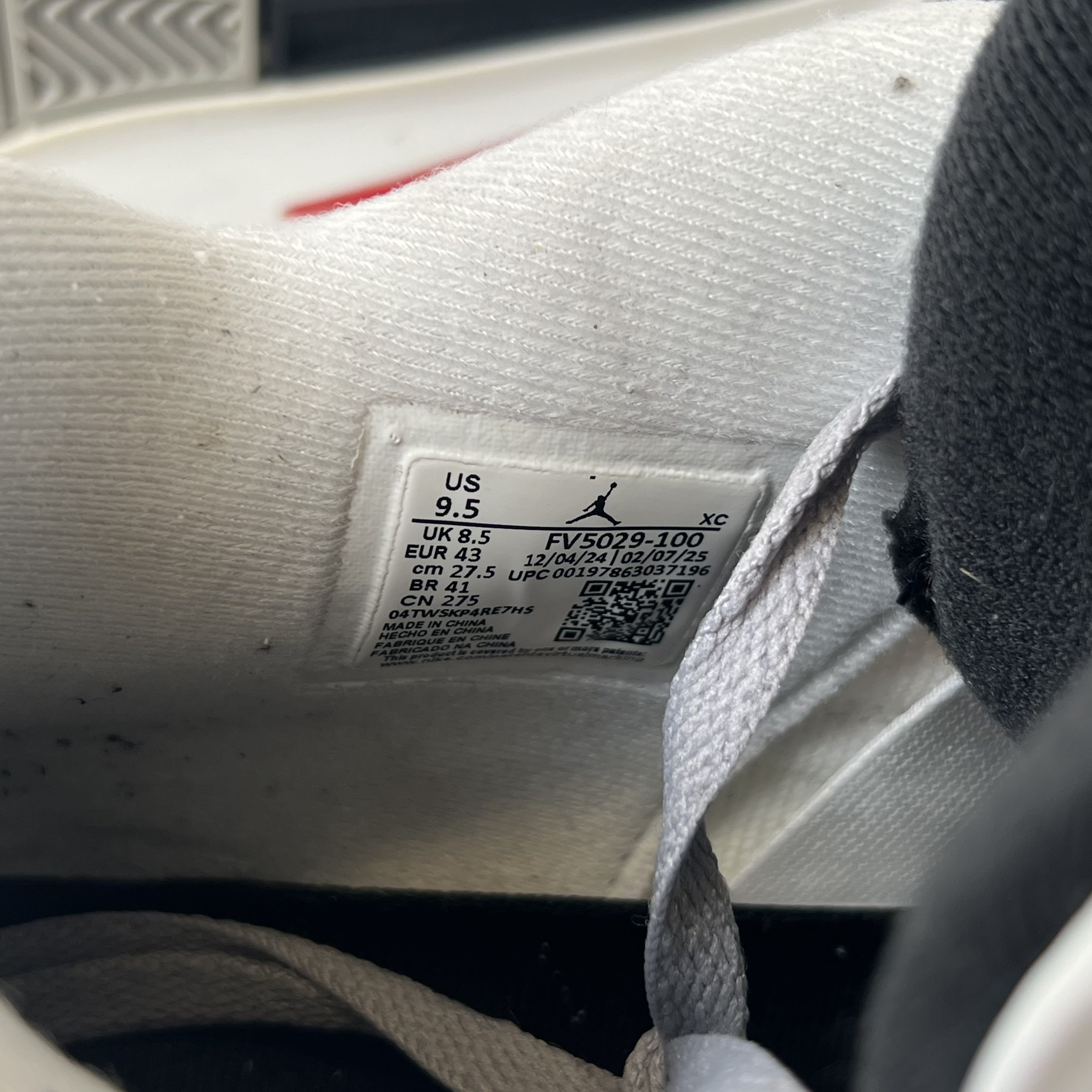 [SP14417] Jordan 4 Retro White Cement (2025)