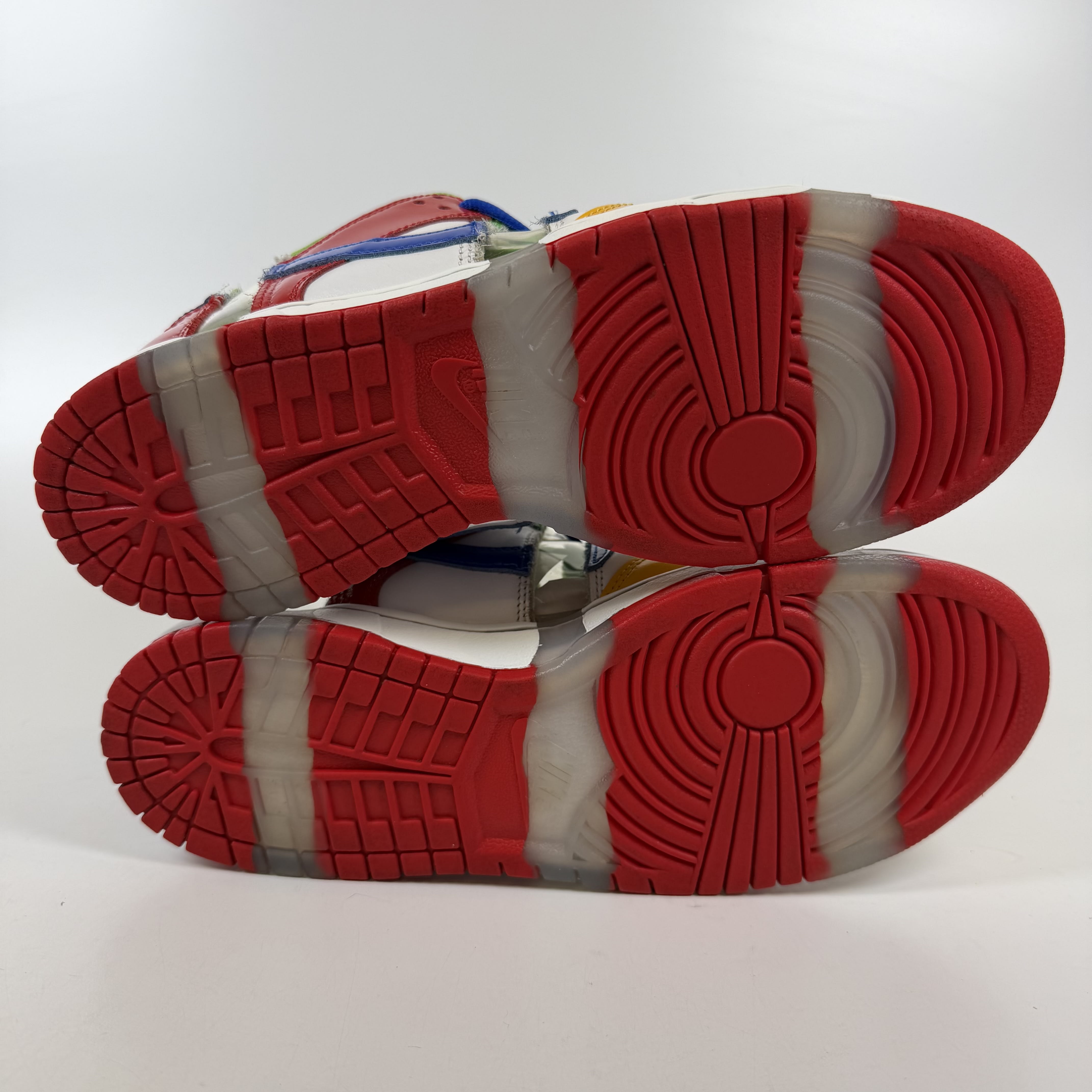 [SP15588] Nike SB Dunk Low Sandy Bodecker