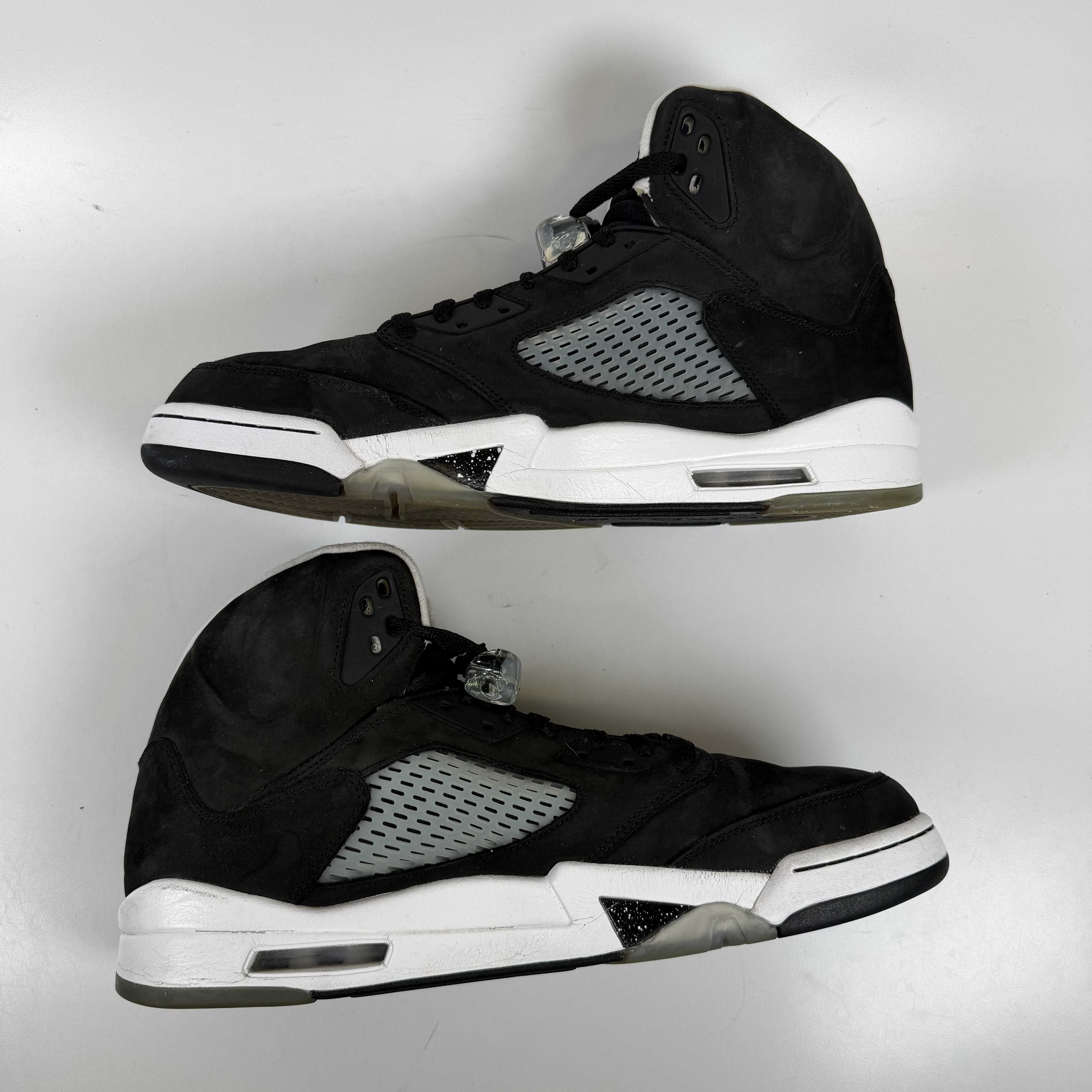 [SP11693] Jordan 5 Retro Moonlight (2021)