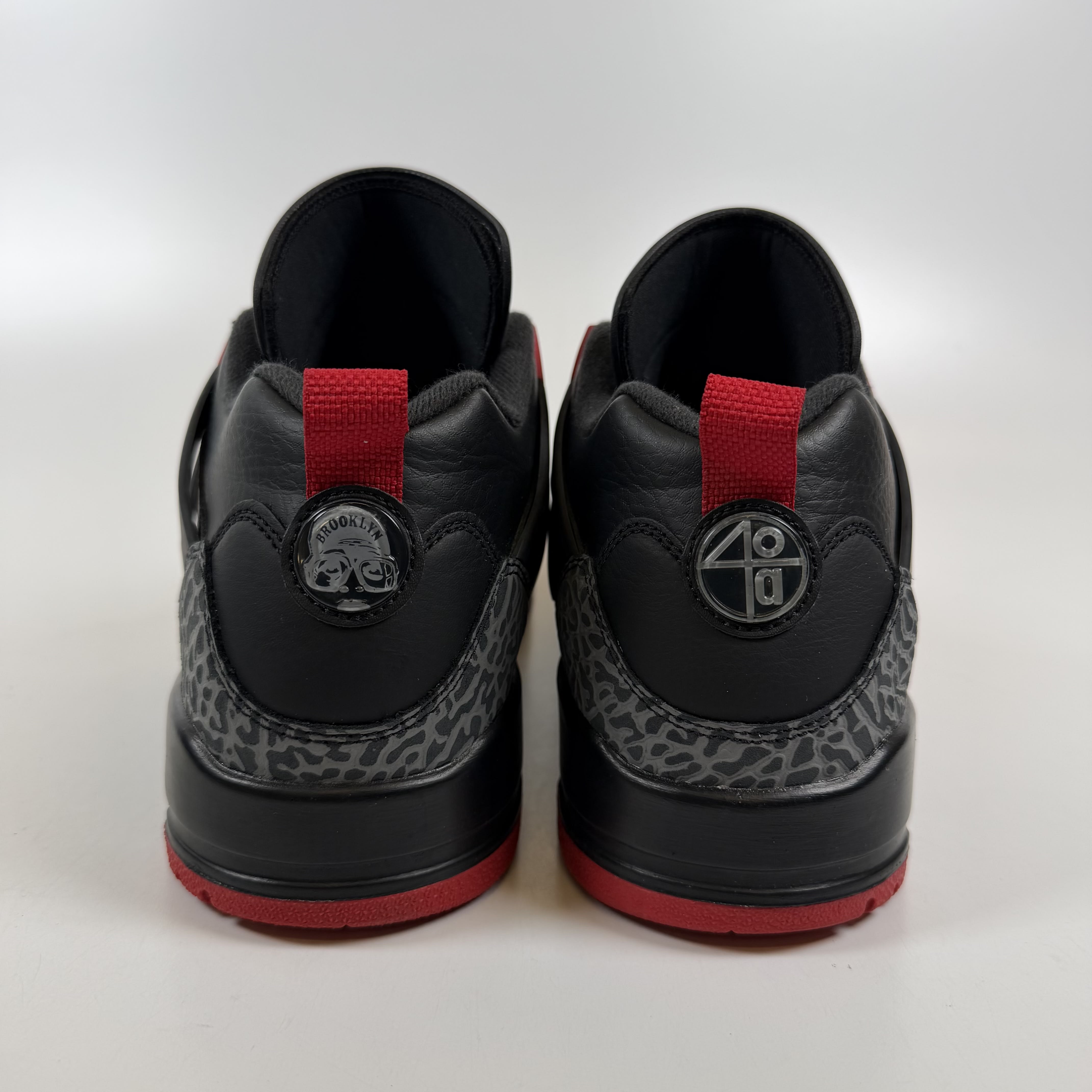 [SP15571] Jordan Spizike Low Bred