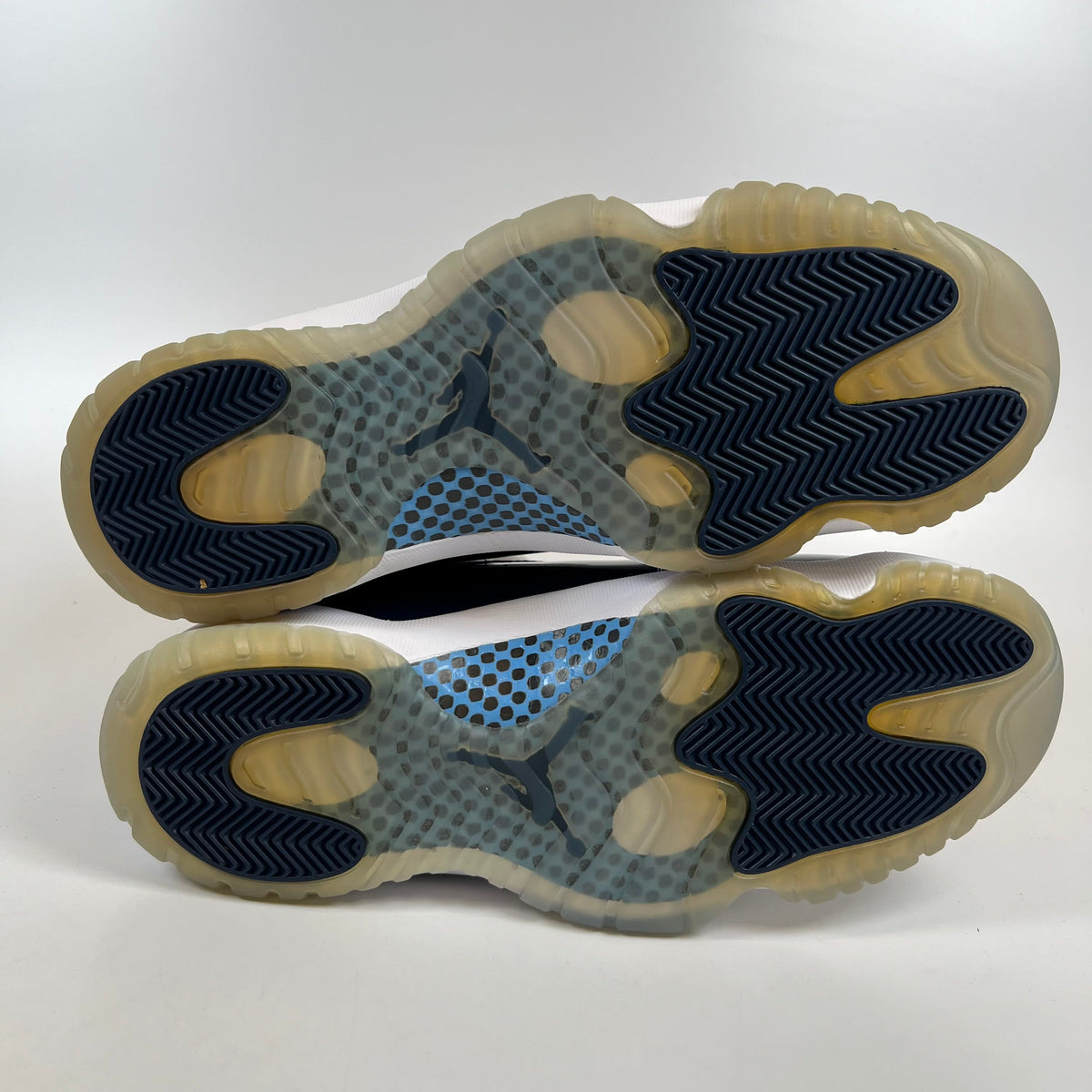 https://res.cloudinary.com/dlqdbsx2k/image/upload/v1791307835/blob_gpcc2m.jpg