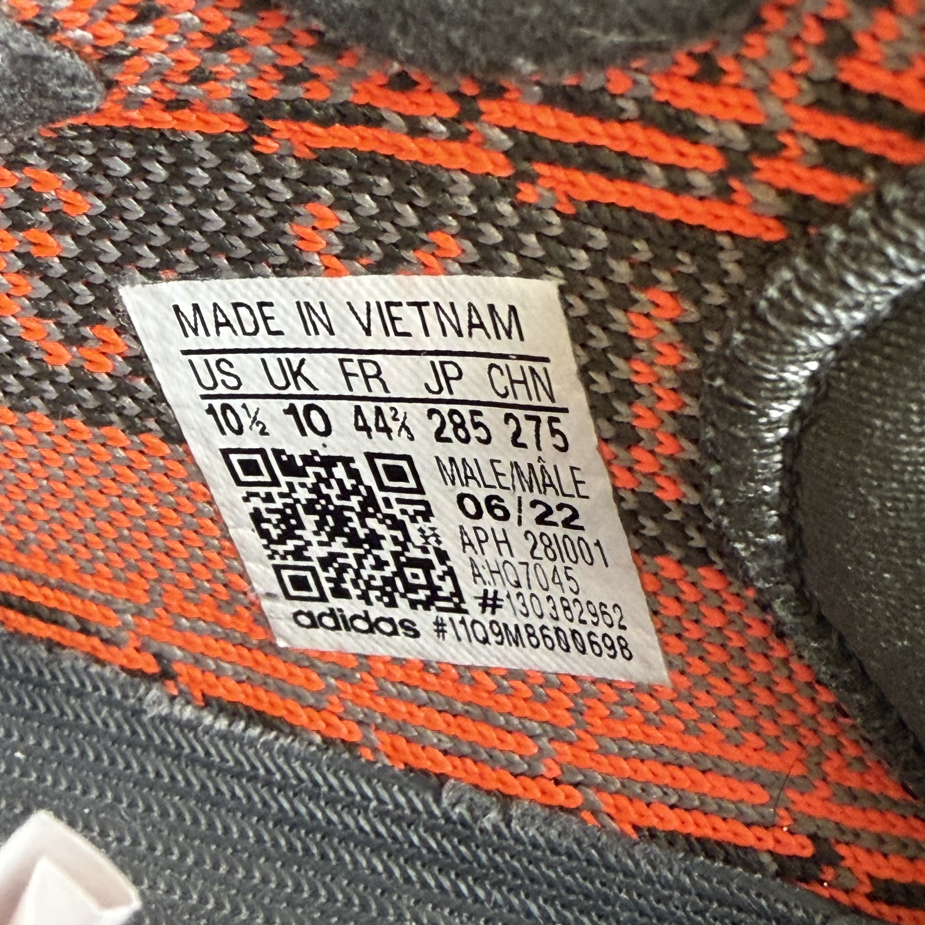 [SP14324] adidas Yeezy Boost 350 V2 Carbon Beluga