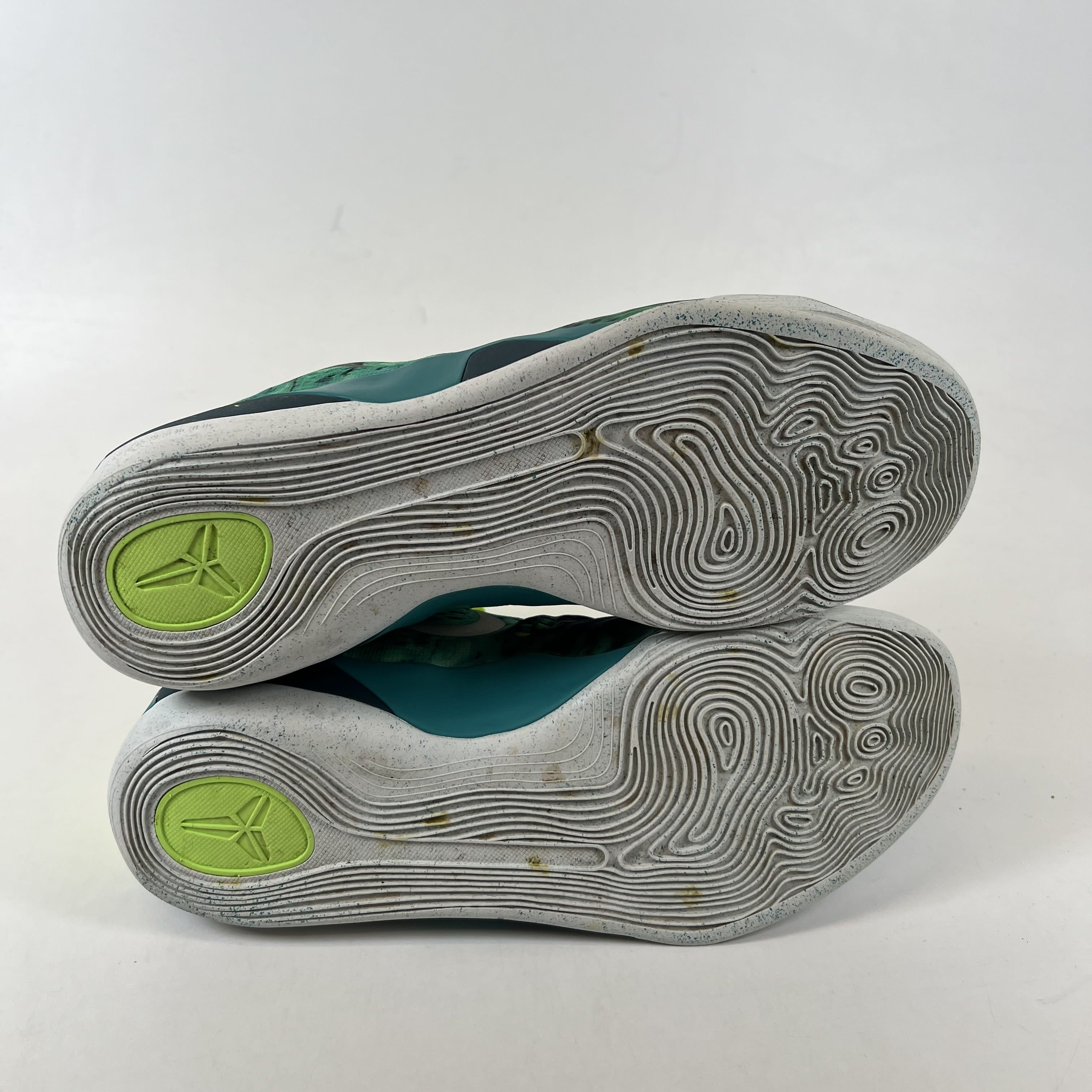 [SP15543] Nike Kobe 9 EM Low Easter