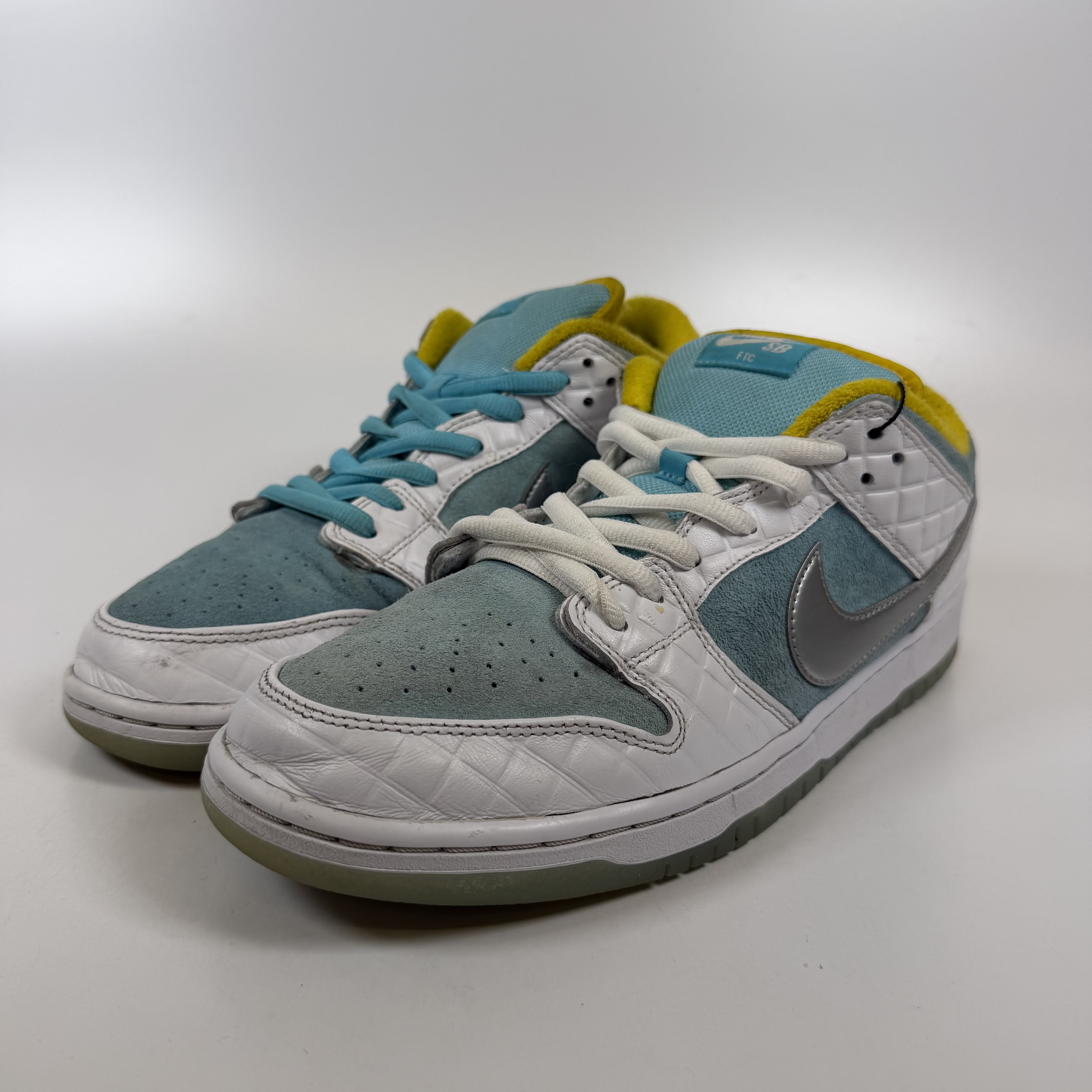 [SP12224] Nike SB Dunk Low FTC Lagoon Pulse