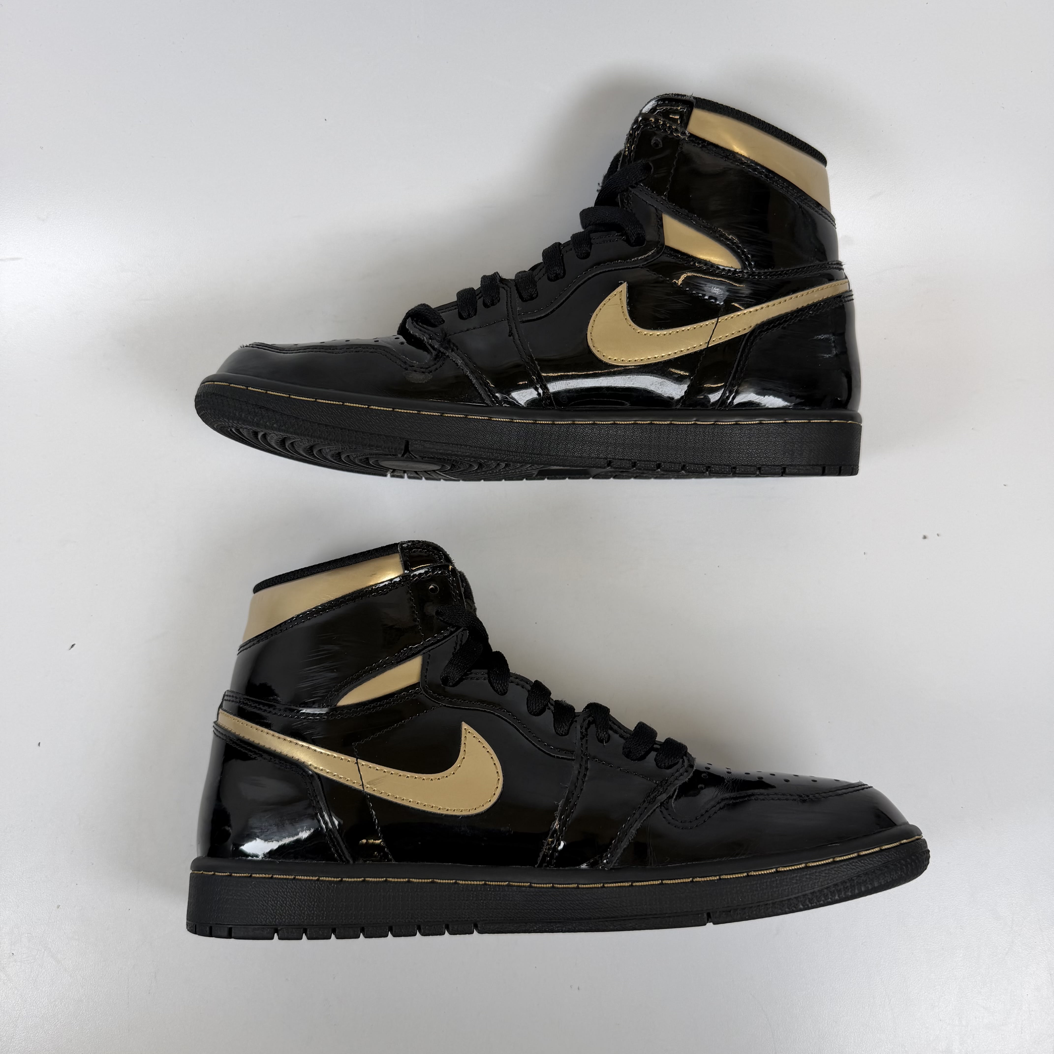 [SP9798] Jordan 1 Retro High Black Metallic Gold (2020)