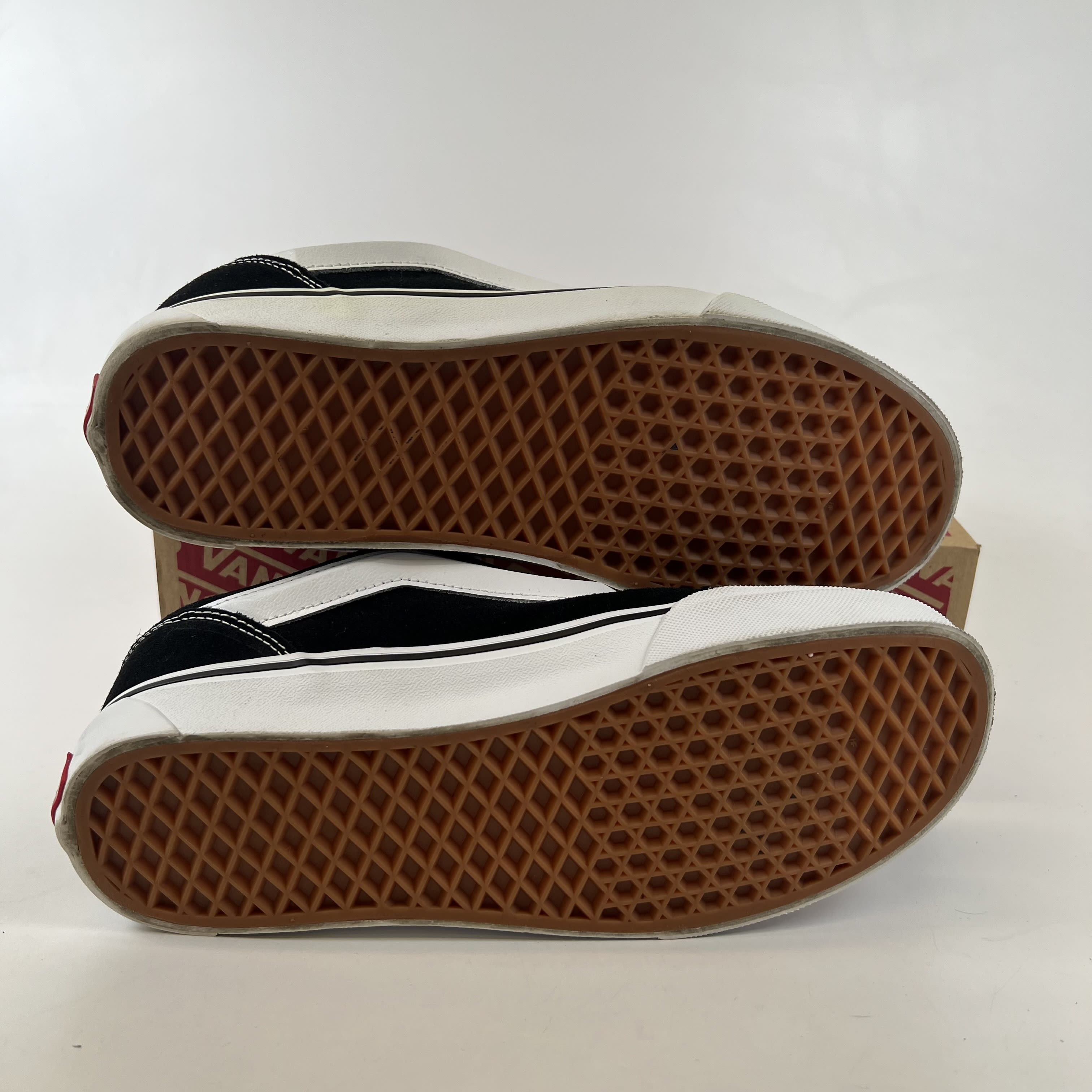 [SP12194] Vans Knu Skool Black White