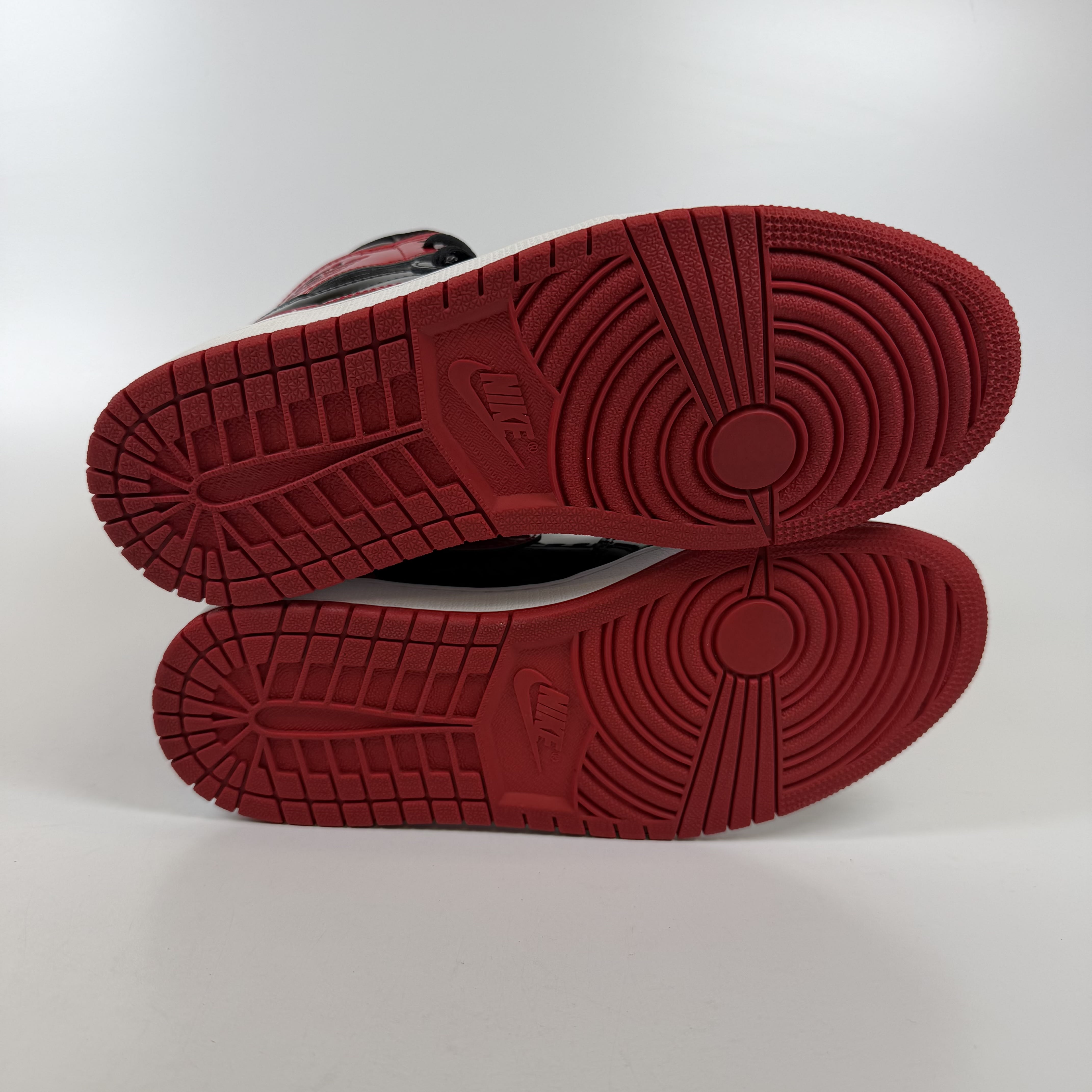 [SP8065] Jordan 1 Retro High OG Patent Bred