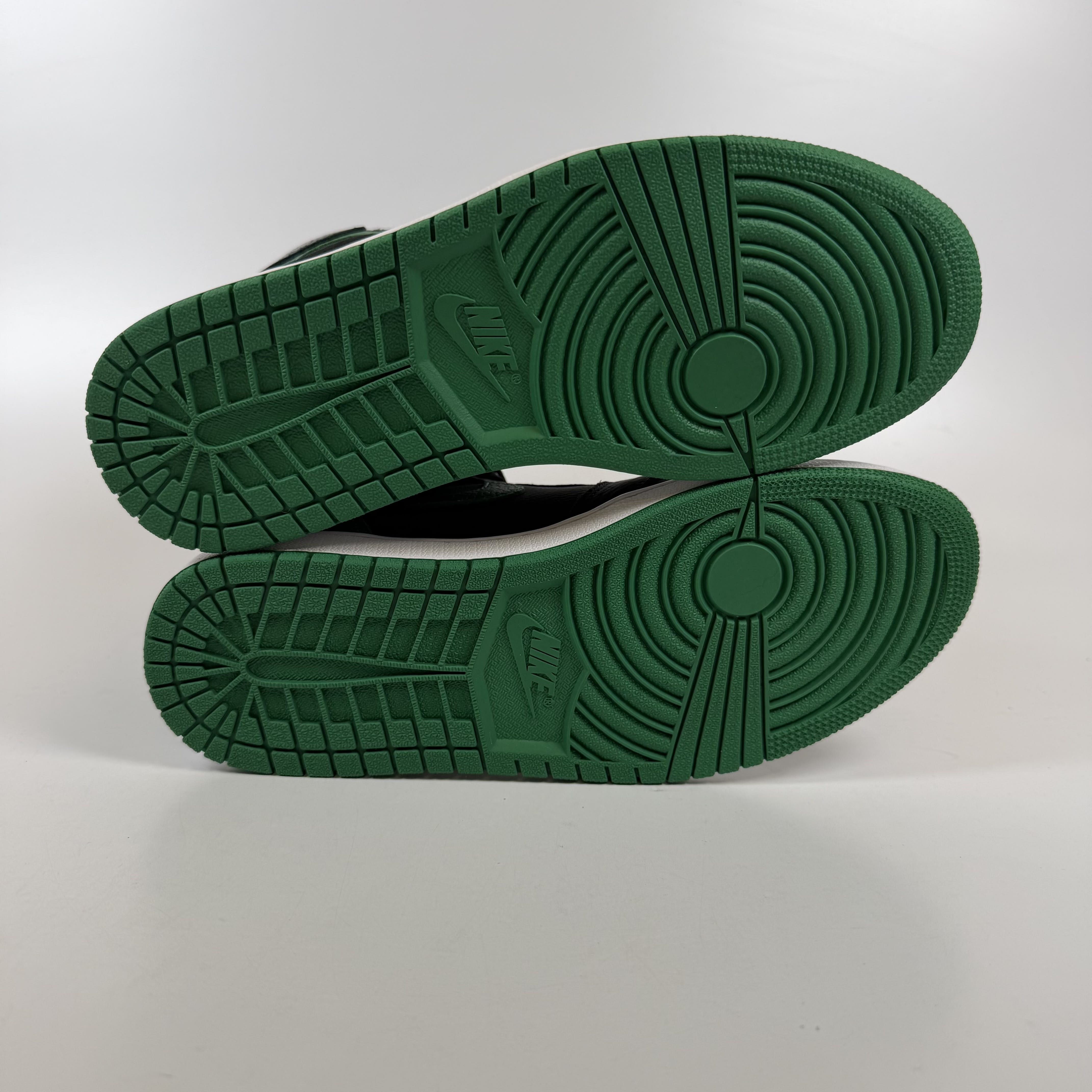 [SP13028] Jordan 1 Retro High Pine Green Black