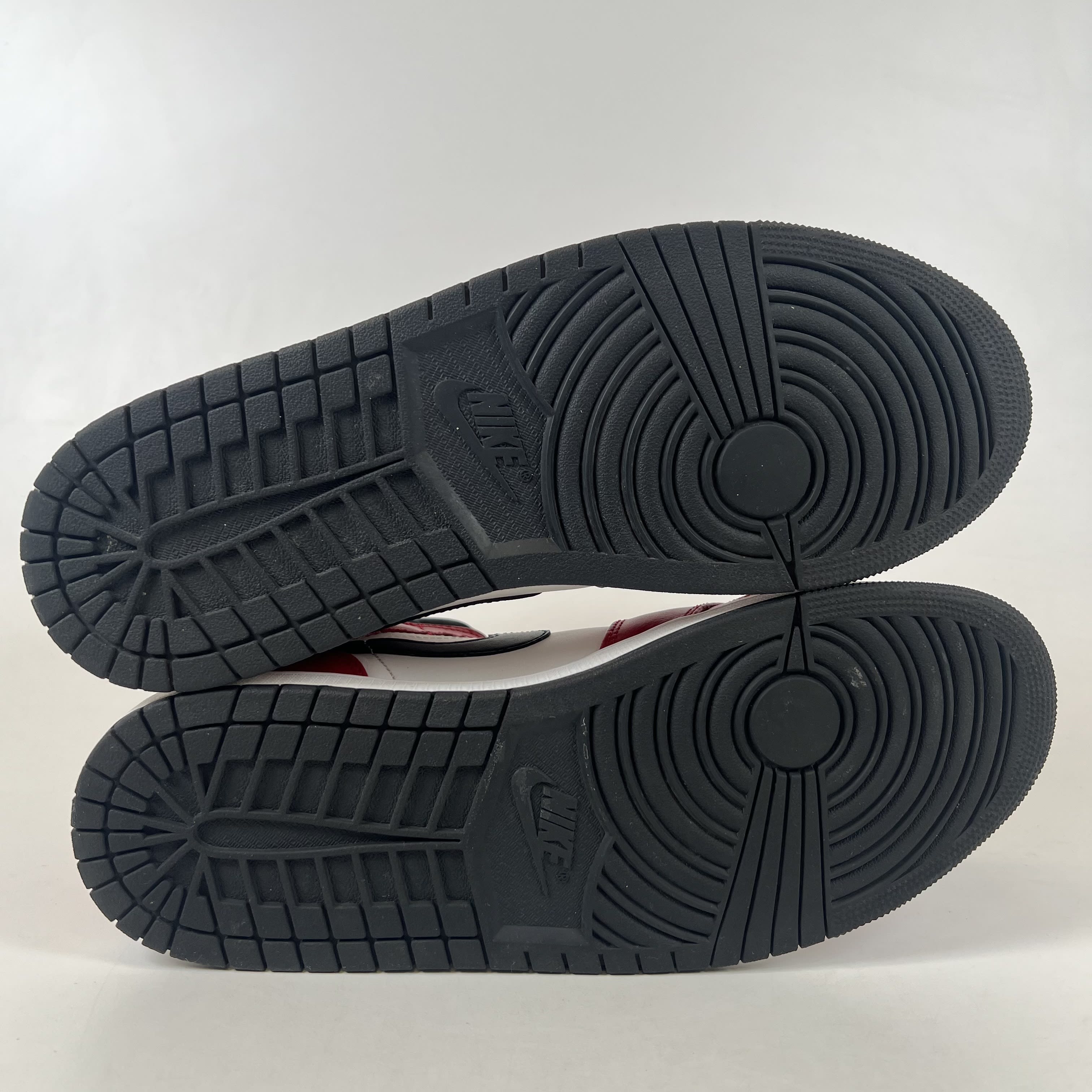[SP11100] Jordan 1 Mid Chicago Toe