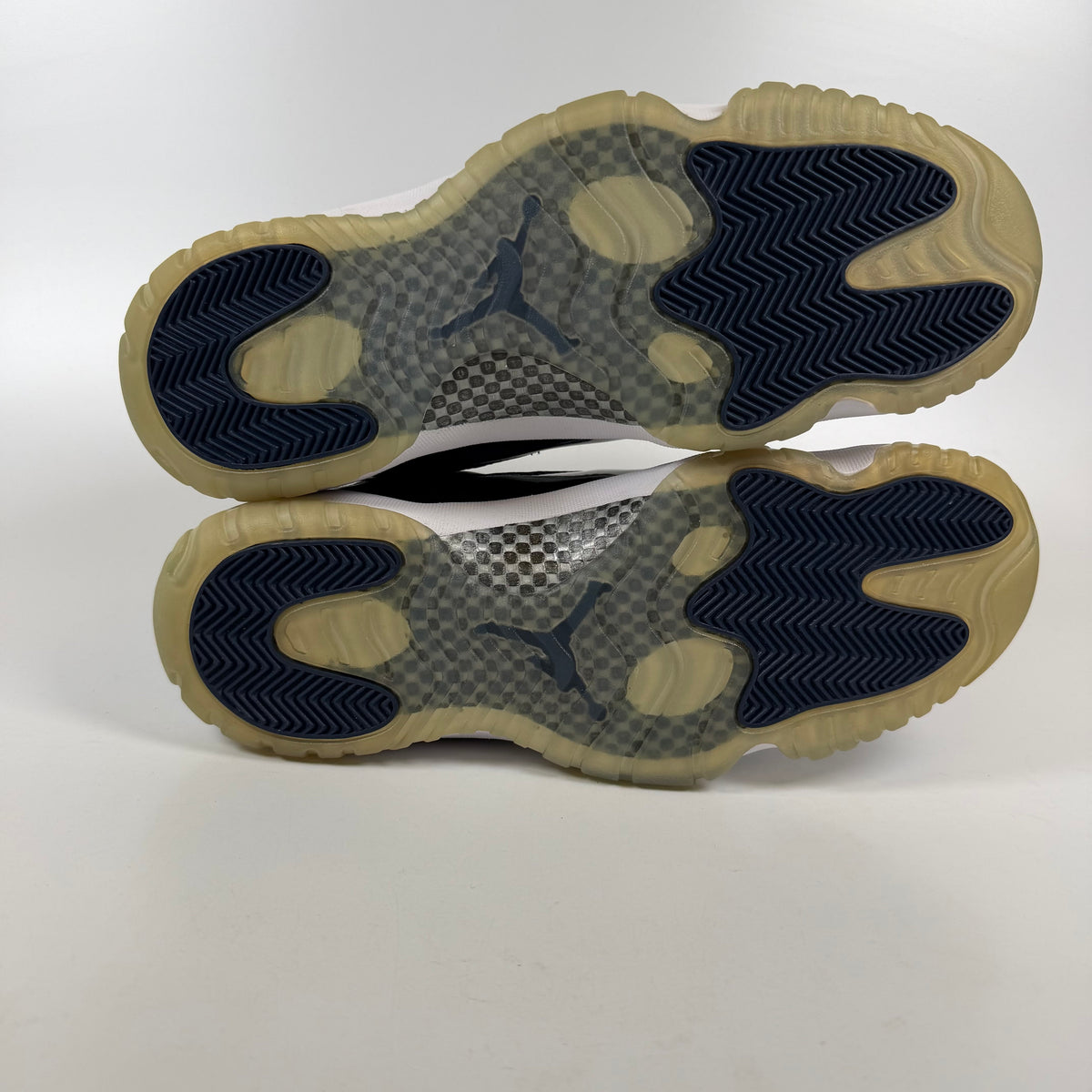 https://res.cloudinary.com/dlqdbsx2k/image/upload/v1789053837/blob_kztbly.jpg