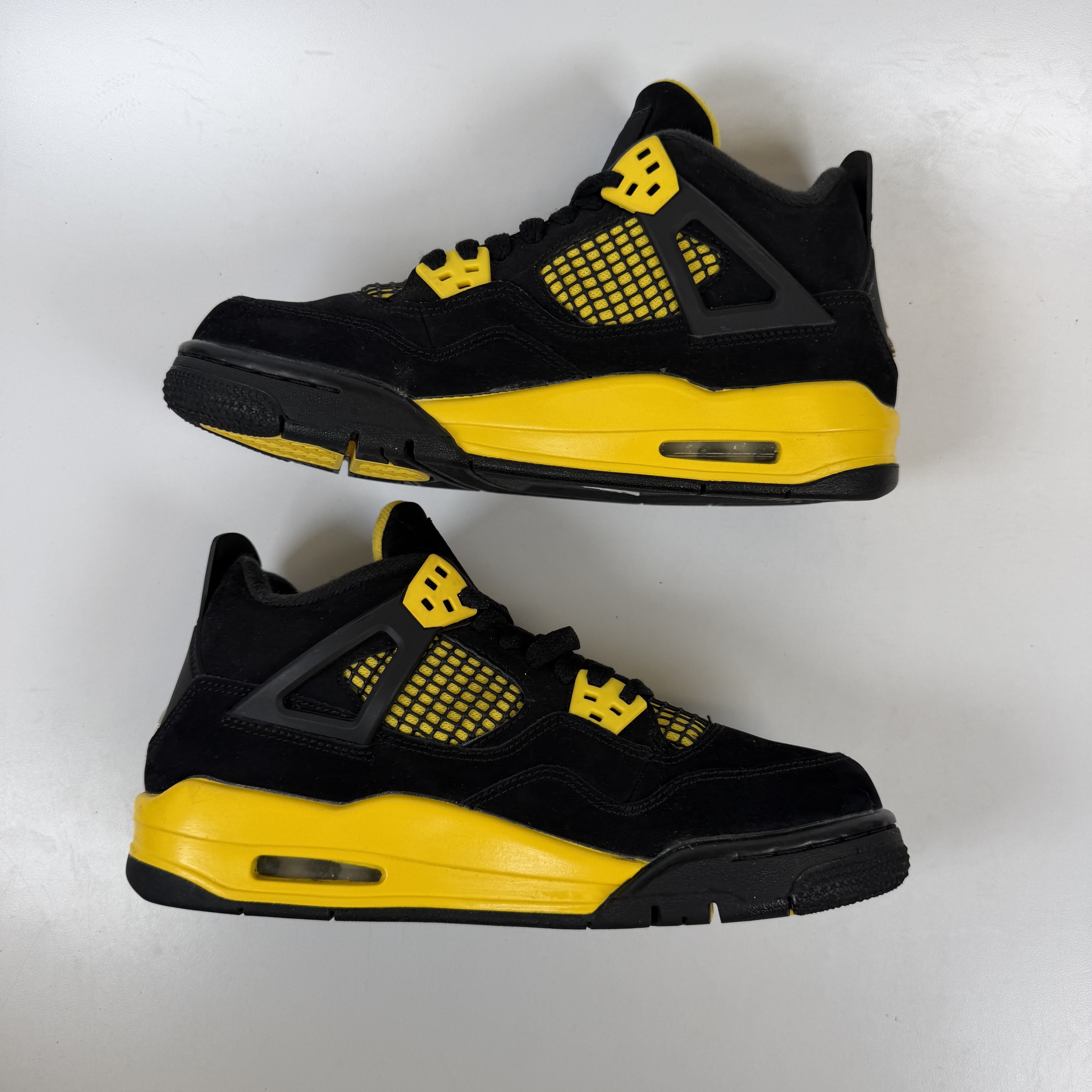[SP13430] Jordan 4 Retro Thunder (2023) (GS)