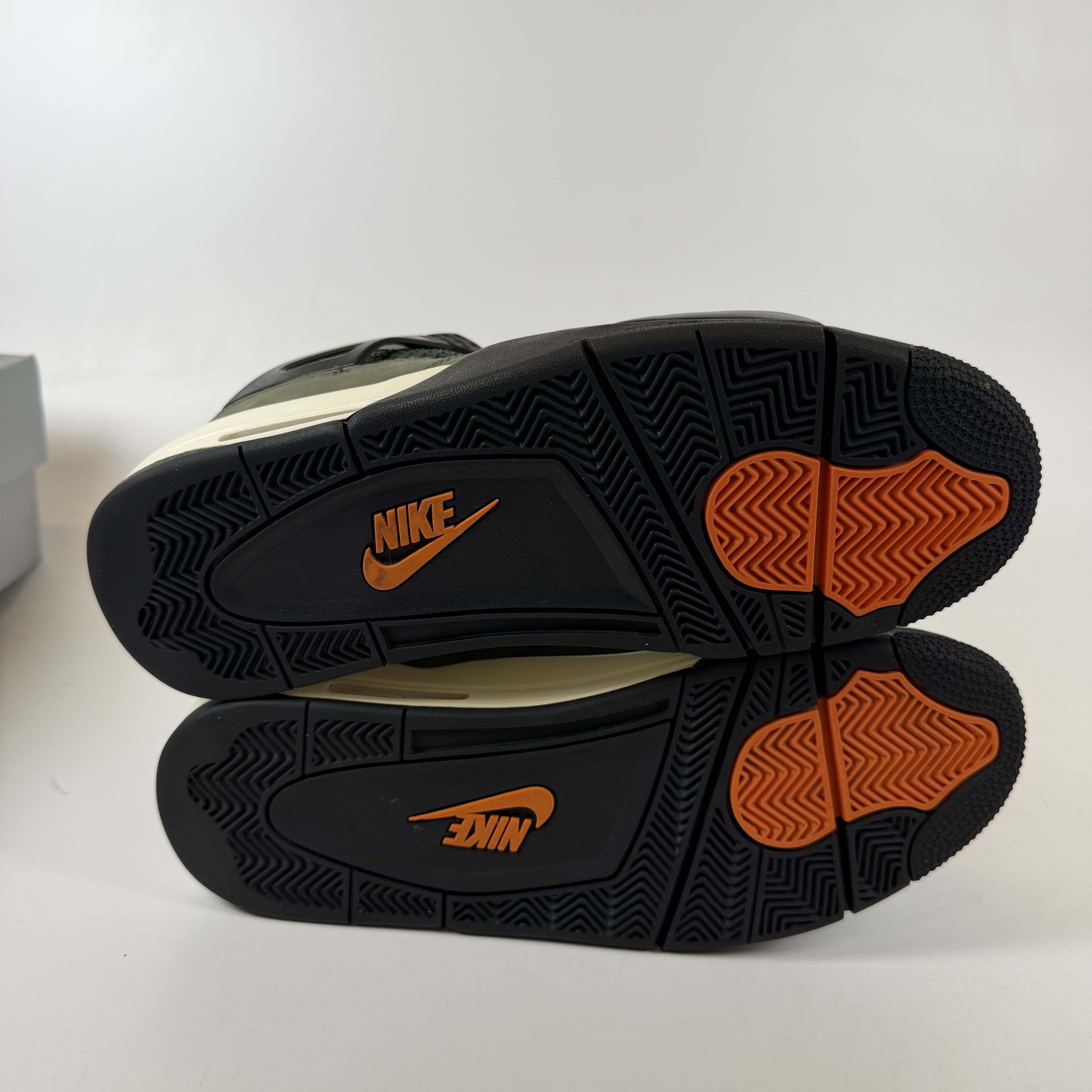 [SP15205] Jordan 4 Retro OG SP Undefeated (2025)