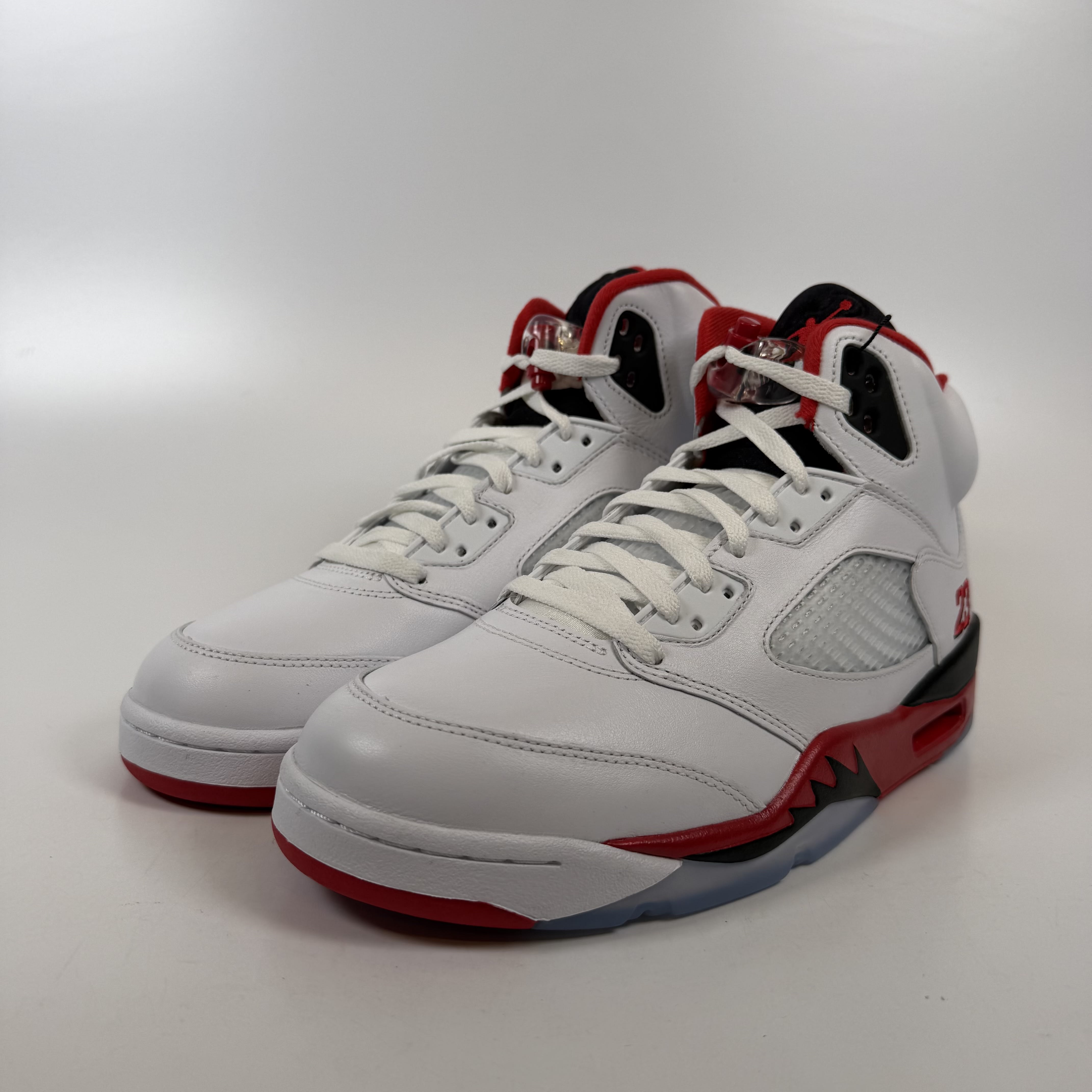 [SP14288] Jordan 5 Retro Fire Red Black Tongue (2025)