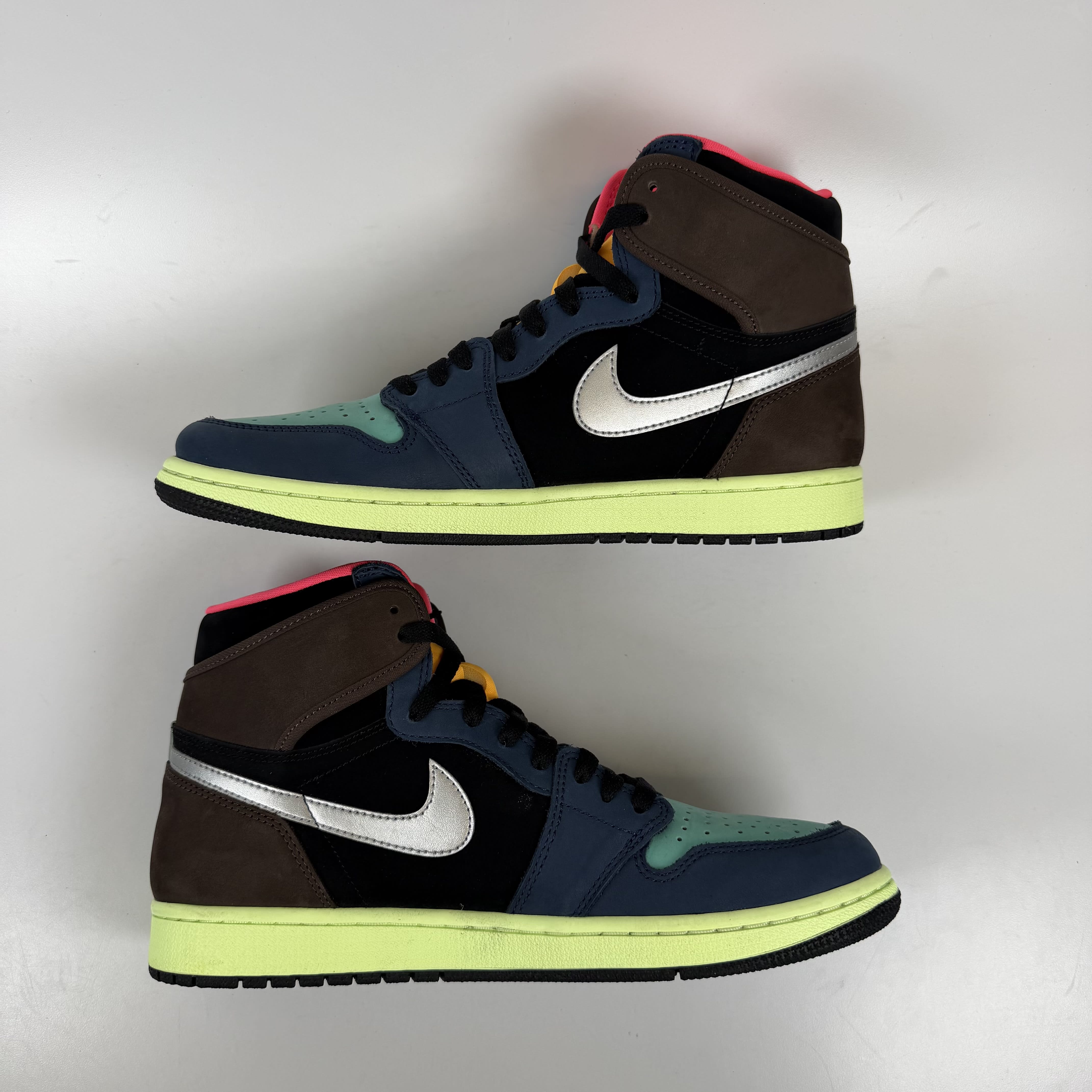 [SP7134] Jordan 1 Retro High Tokyo Bio Hack