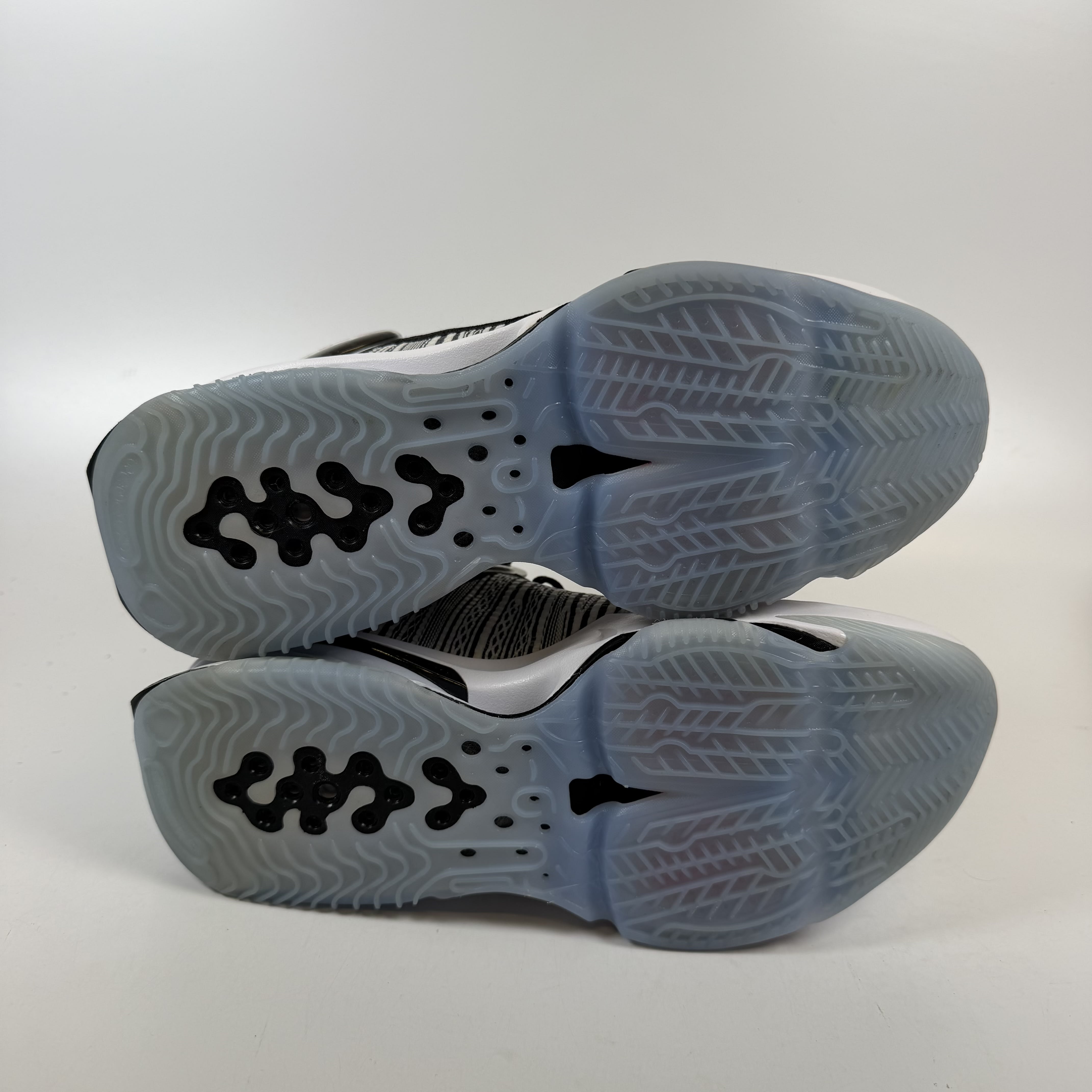 [SP9438] Nike Air Zoom GT Jump 2 Modern 365 (Ice Sole)