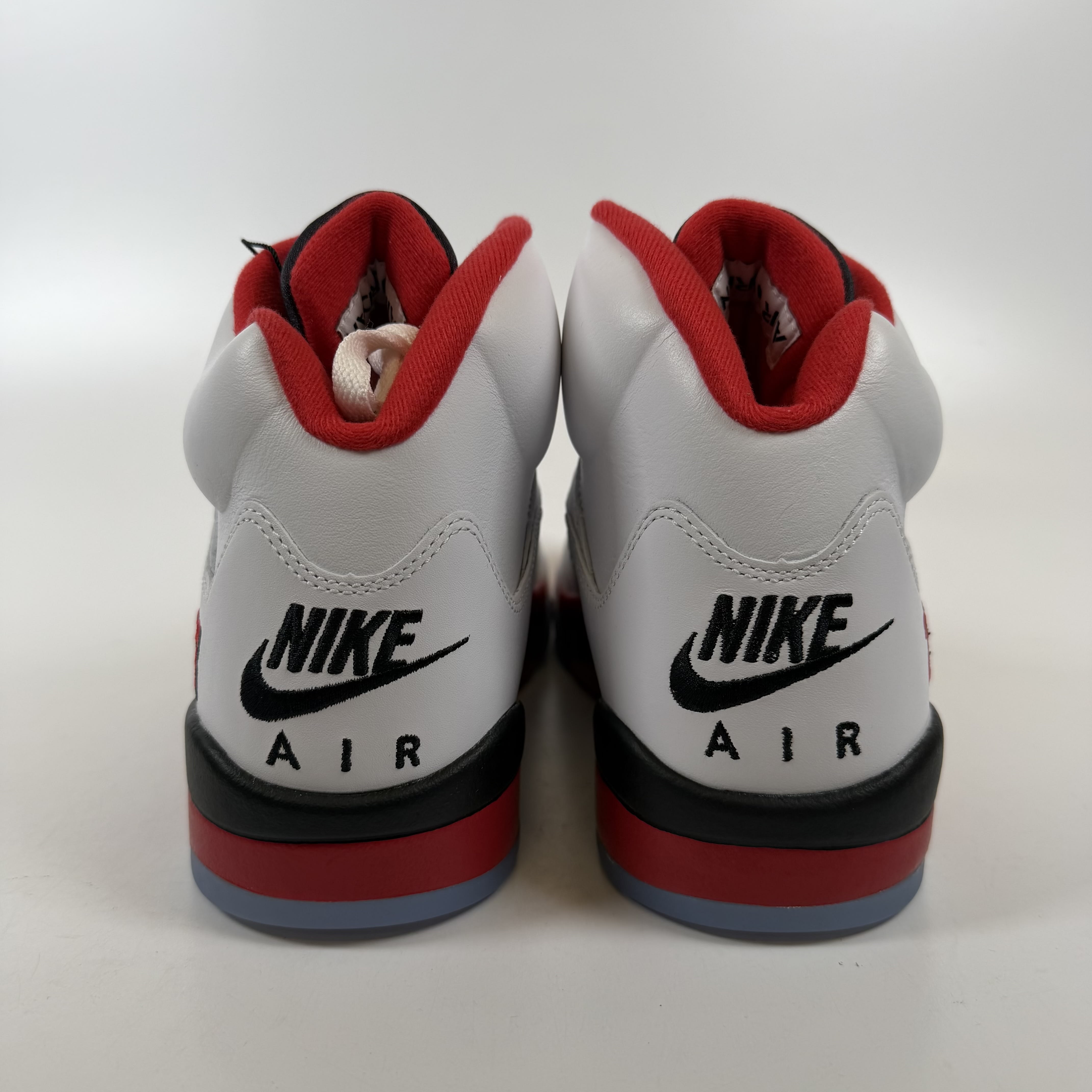 [SP14288] Jordan 5 Retro Fire Red Black Tongue (2025)