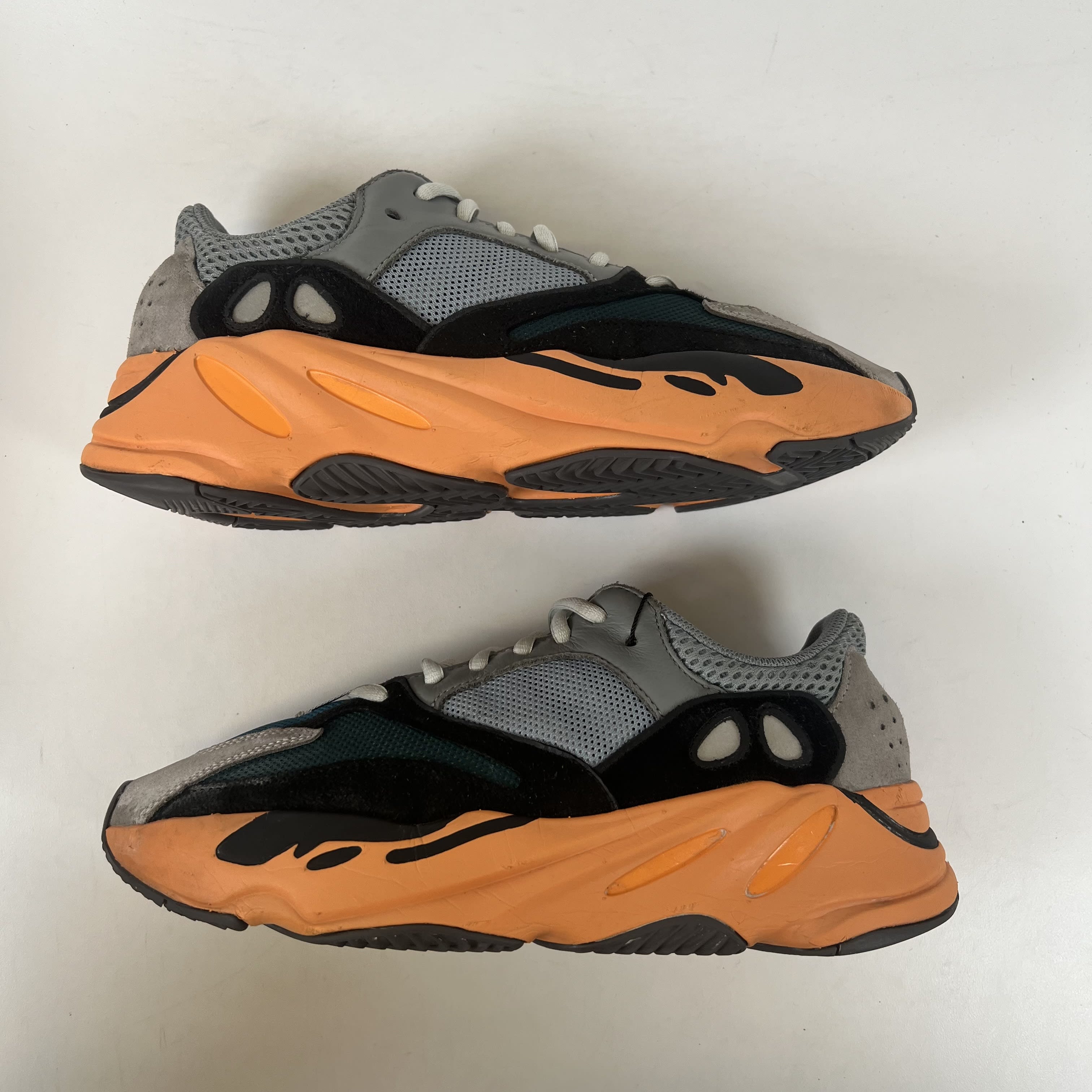 [SP14281] Yeezy Boost 700 'Wash Orange'