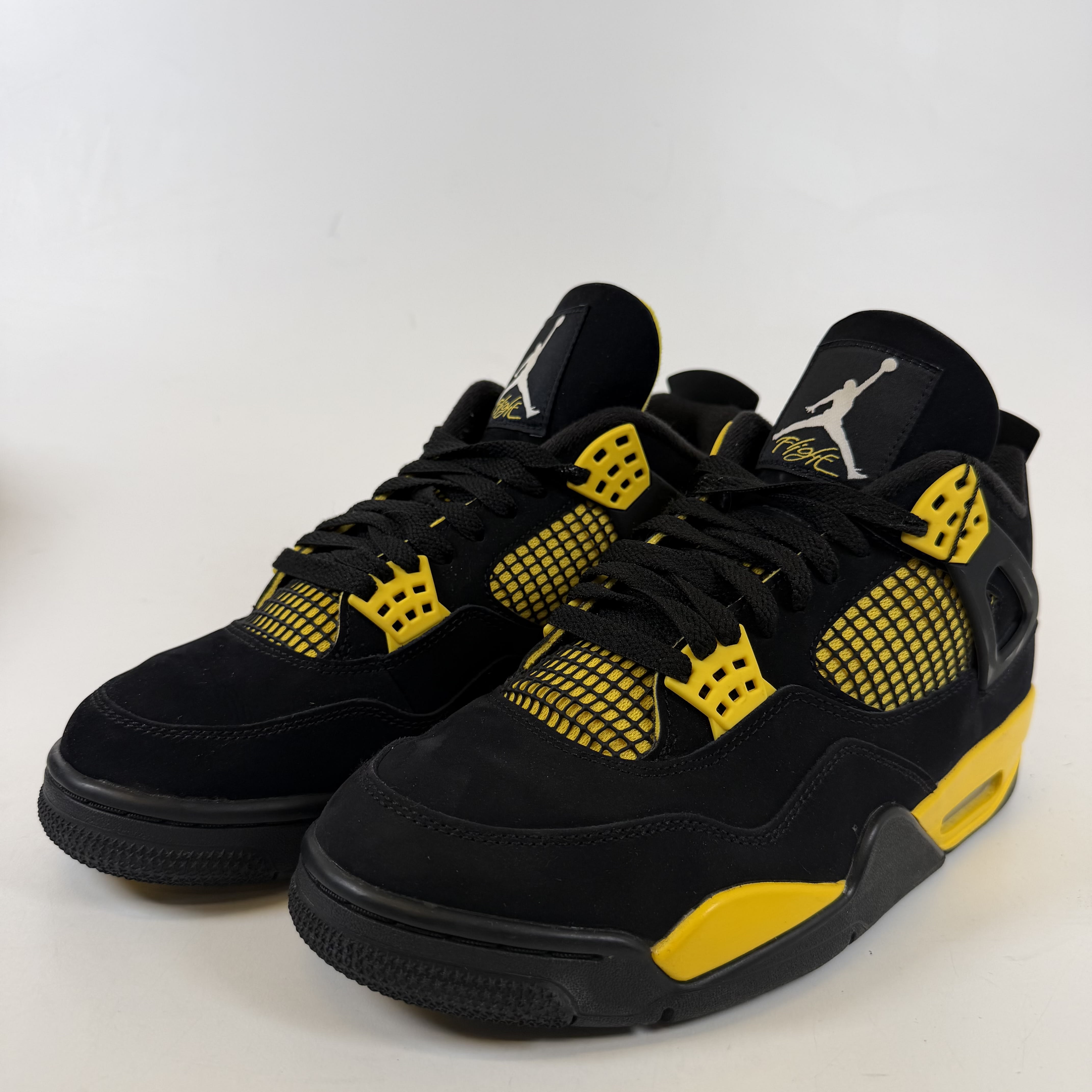 [SP15914] Jordan 4 Retro Thunder (2023)