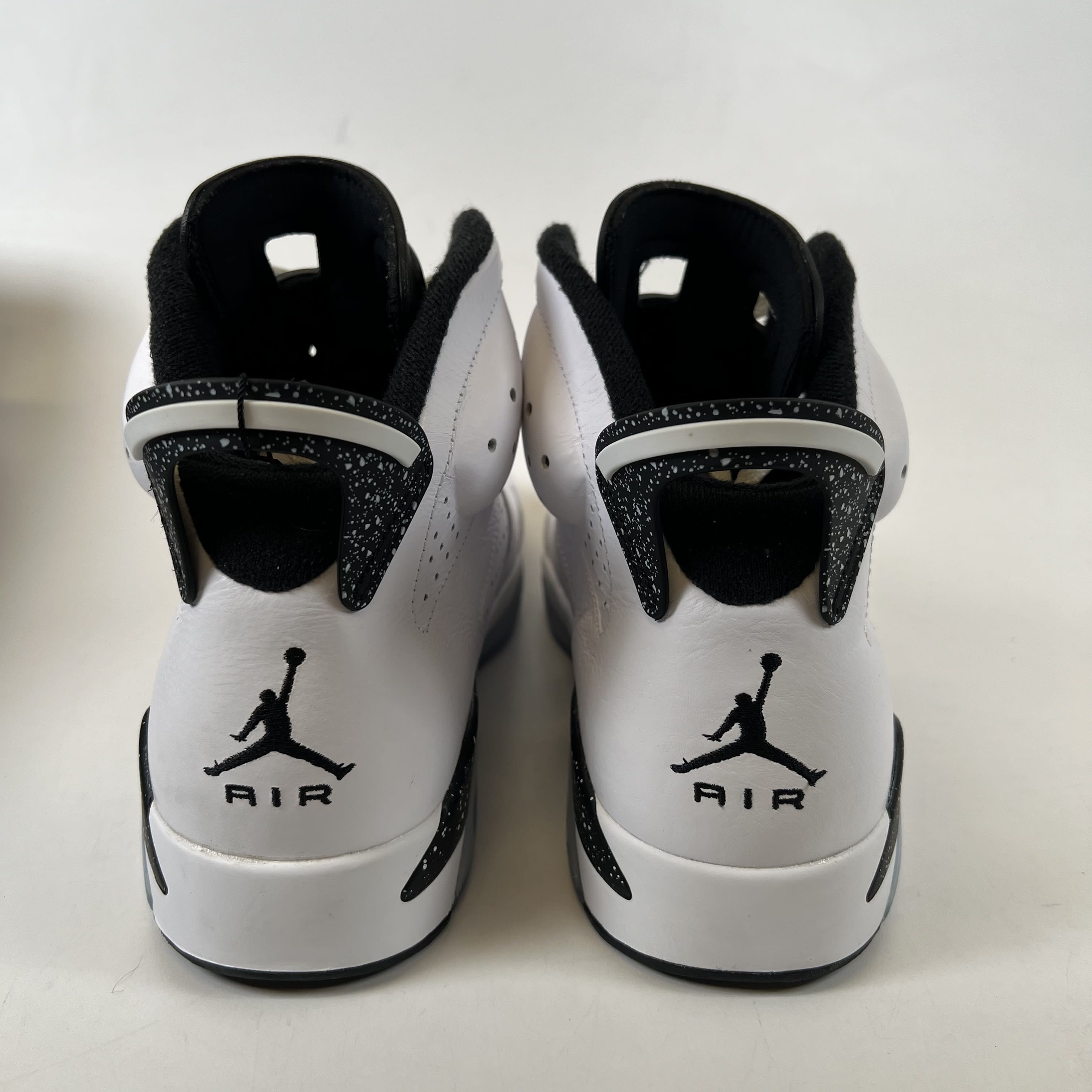 [SP15568] Jordan 6 Retro Reverse Oreo