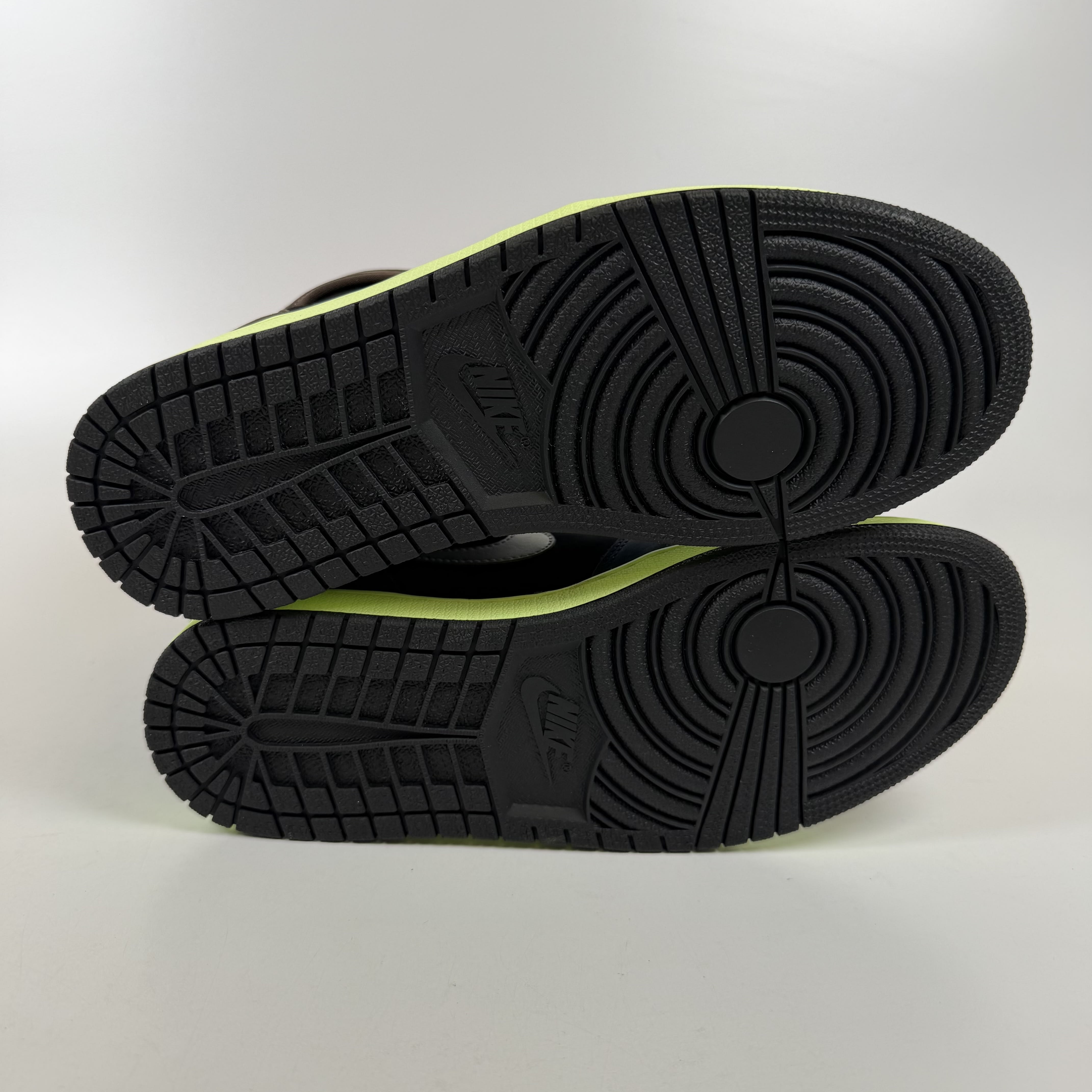 [SP7134] Jordan 1 Retro High Tokyo Bio Hack