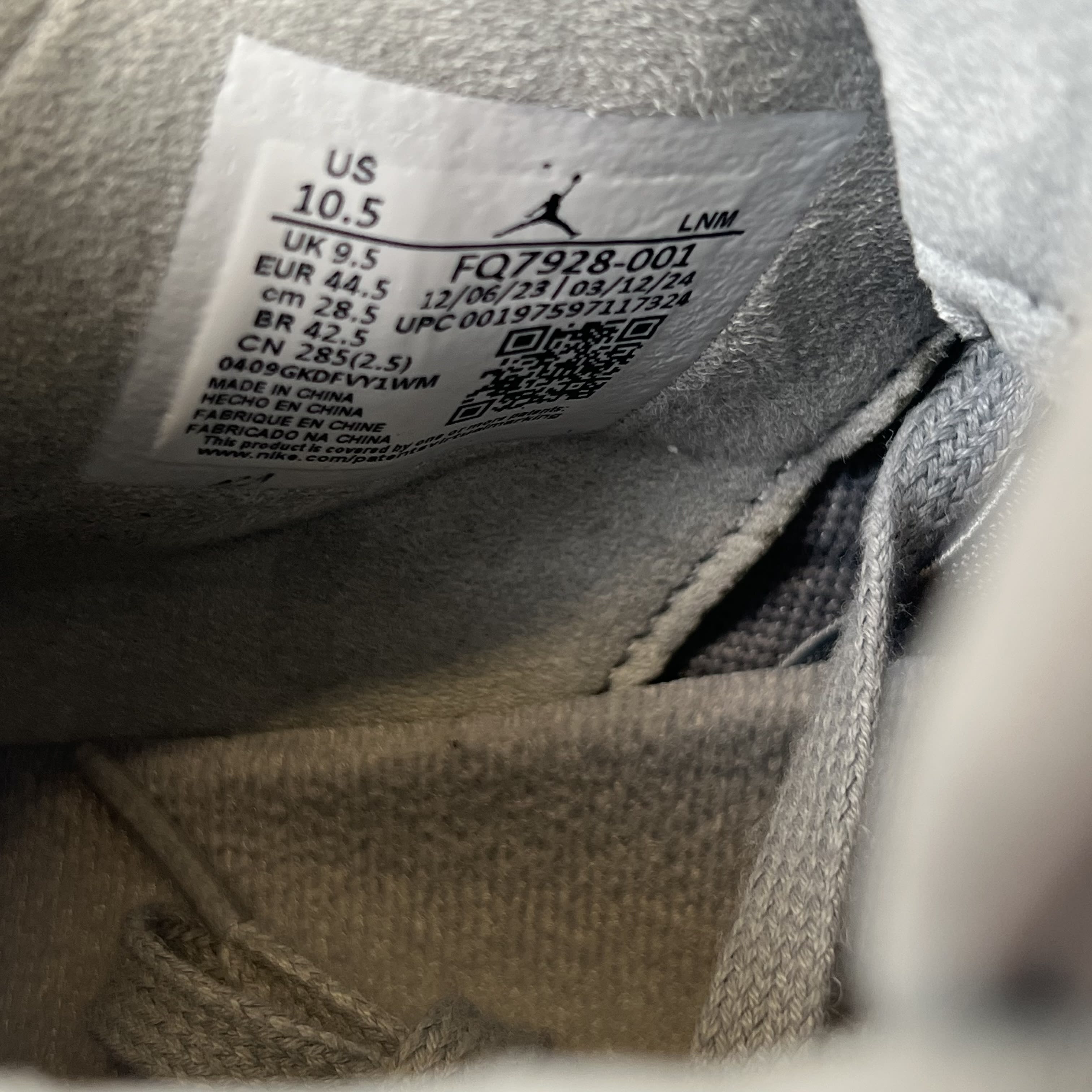 [SP13490] Jordan 4 Retro SE Paris Olympics Wet Cement