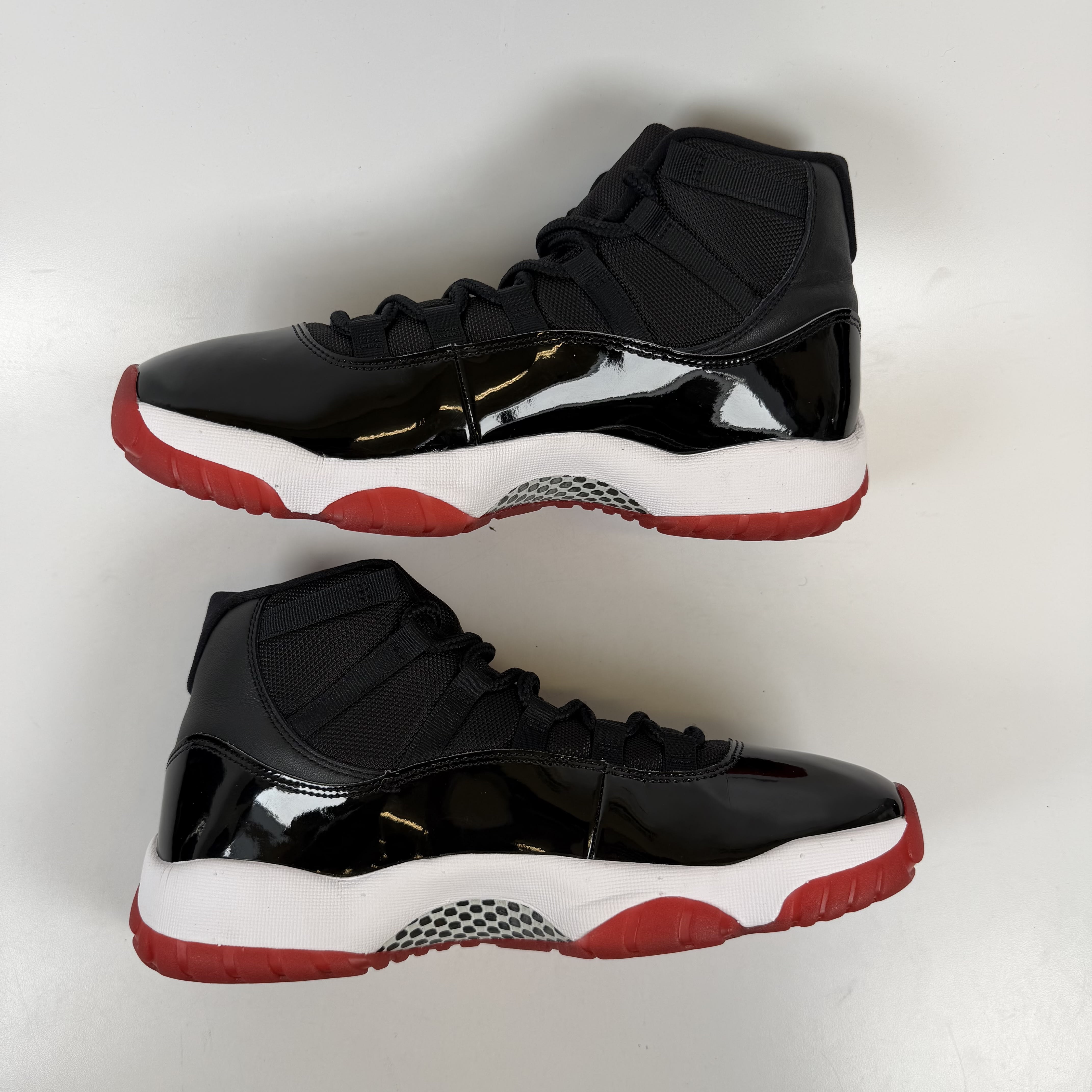 [SP11558] Jordan 11 Retro Playoffs Bred (2019)