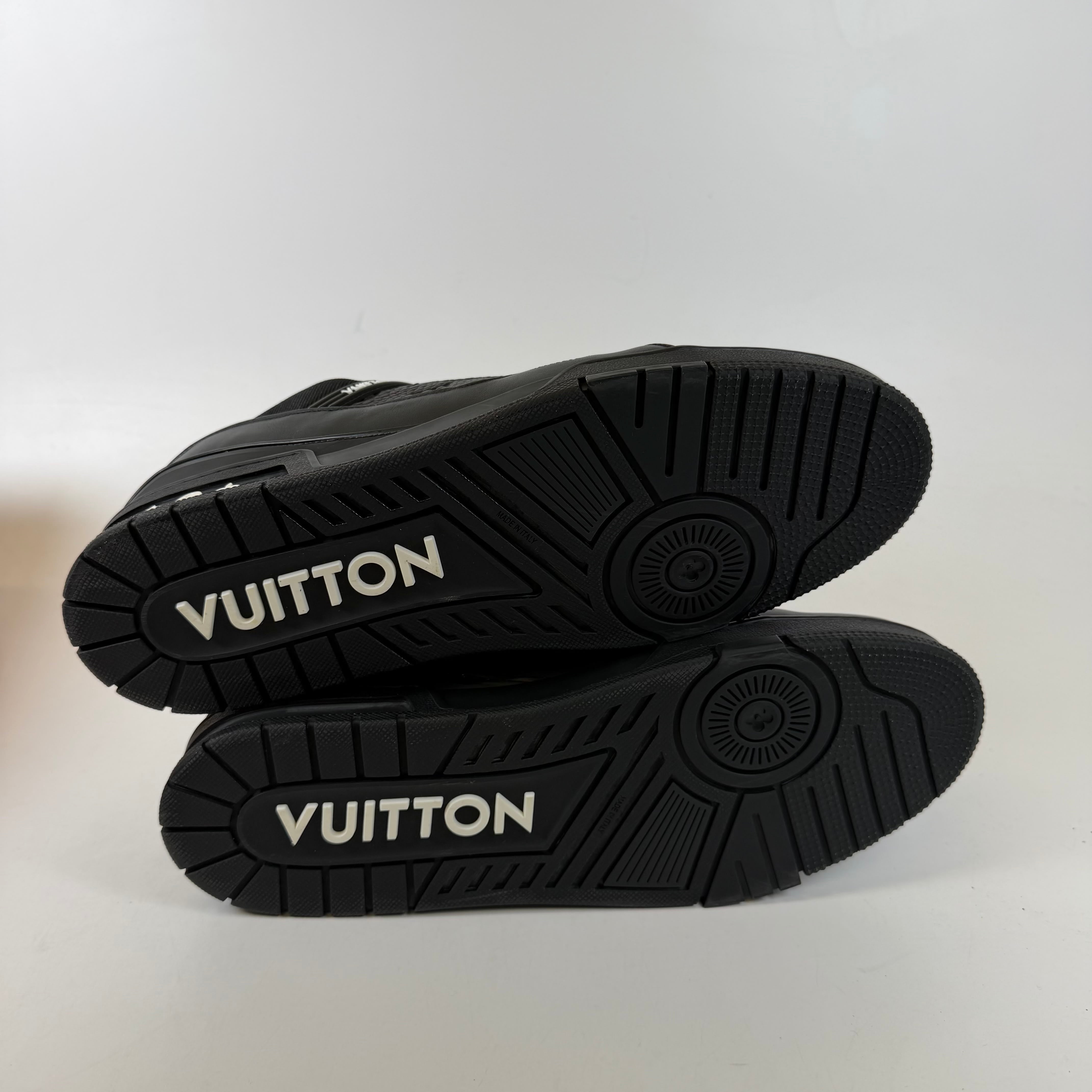 [SP12773] Louis Vuitton Trainer Black Embossed Monogram