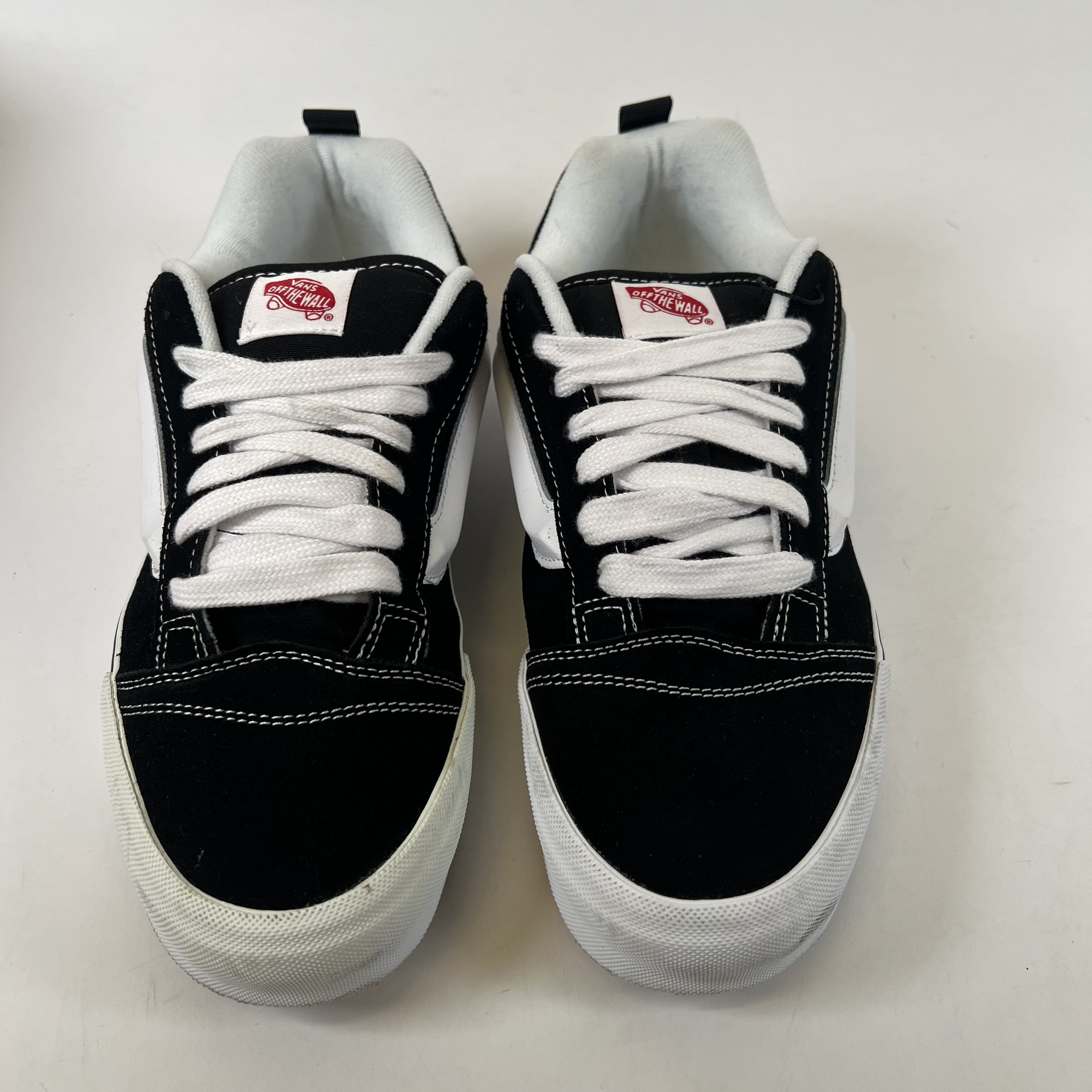 [SP12194] Vans Knu Skool Black White