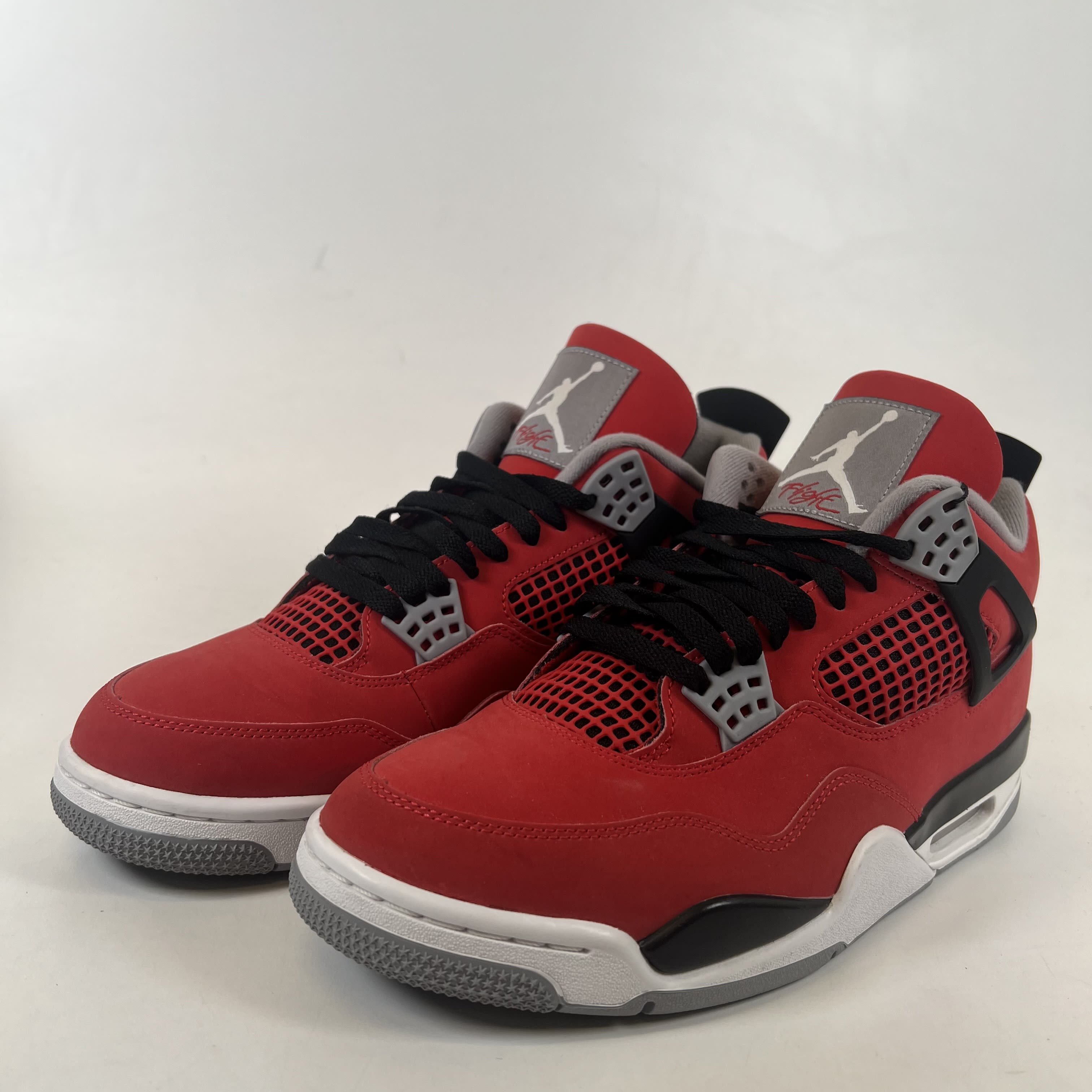 [SP15974] Jordan 4 Retro Toro Bravo (2026)