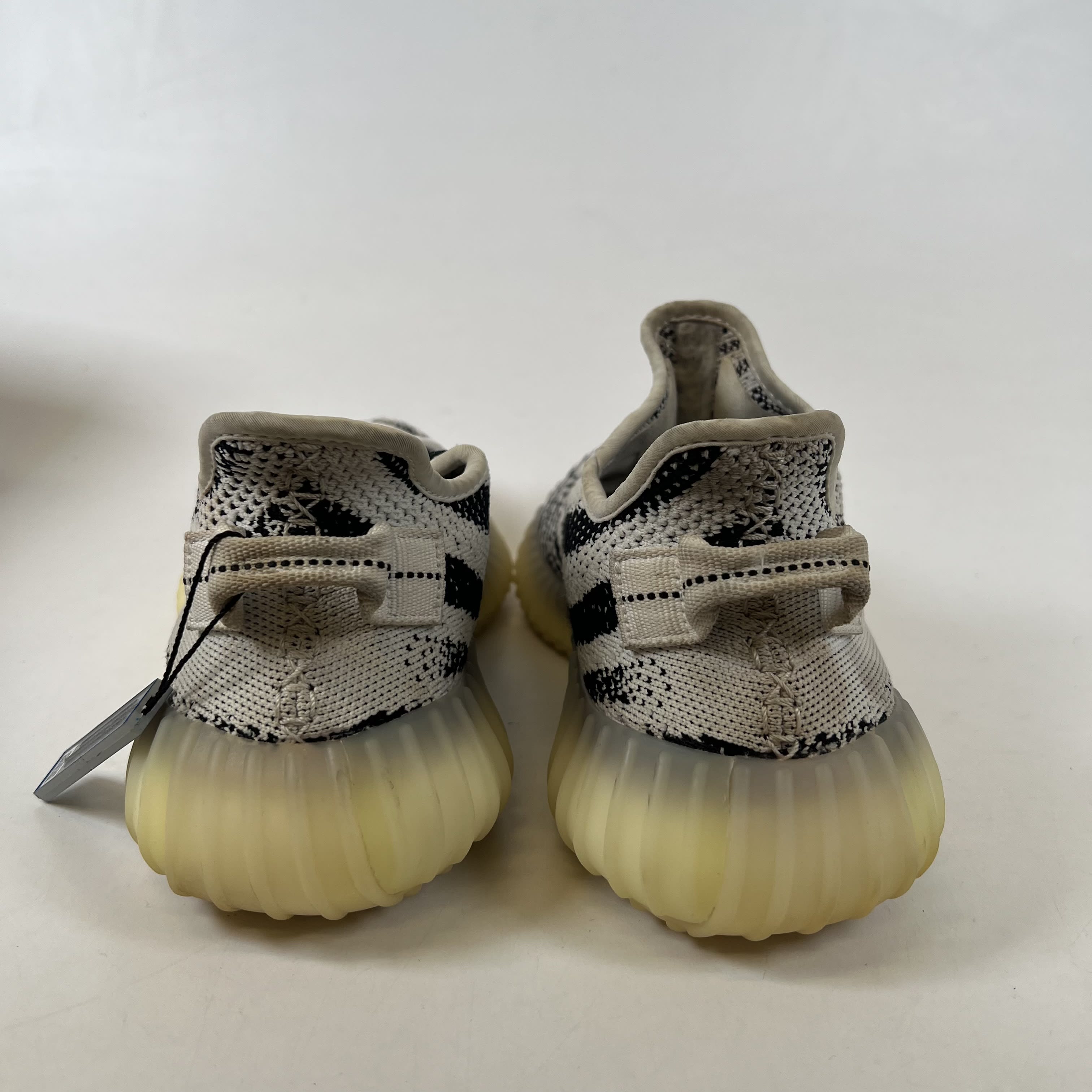 [SP10925] adidas Yeezy Boost 350 V2 Zebra