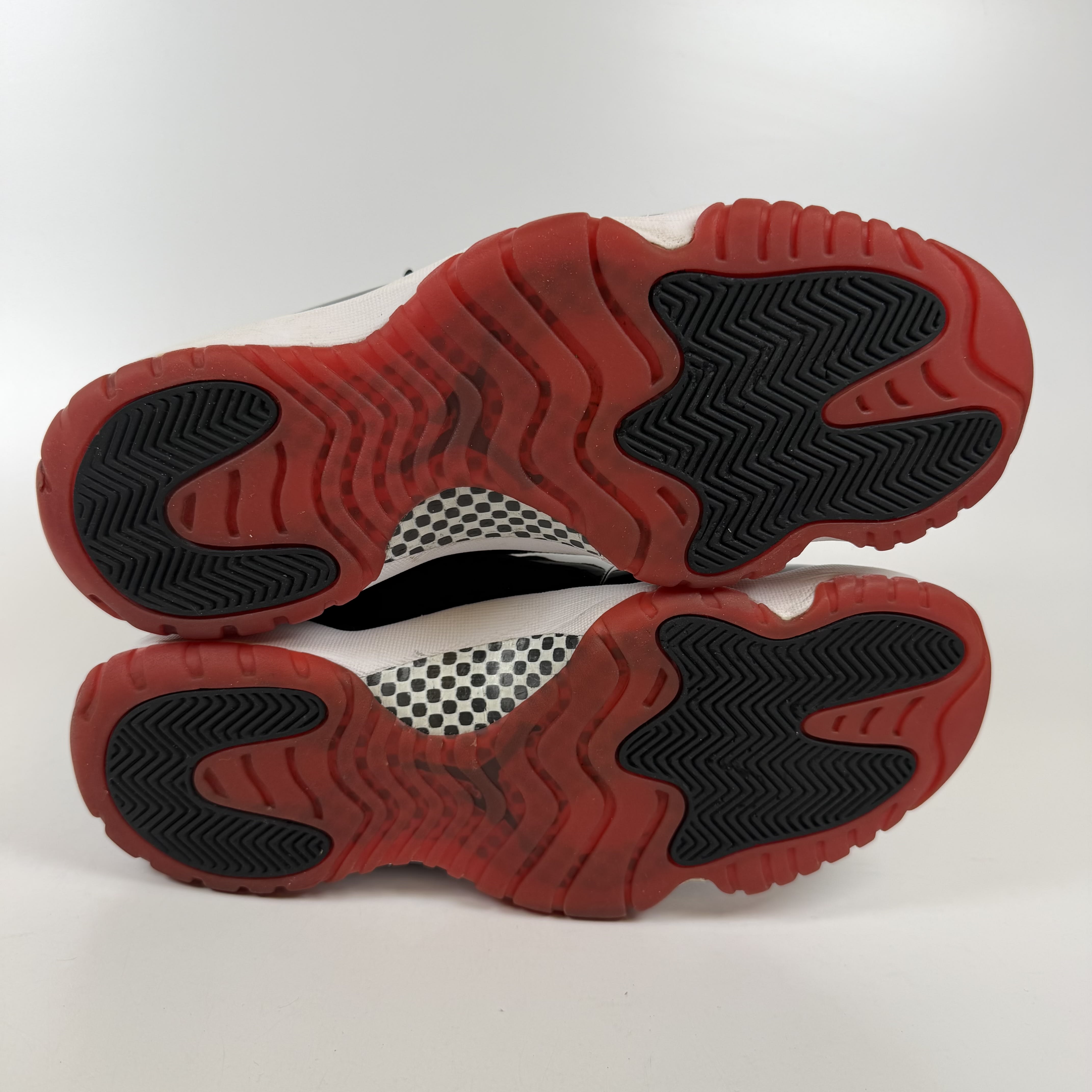 [SP12828] Jordan 11 Retro Playoffs Bred (2019)
