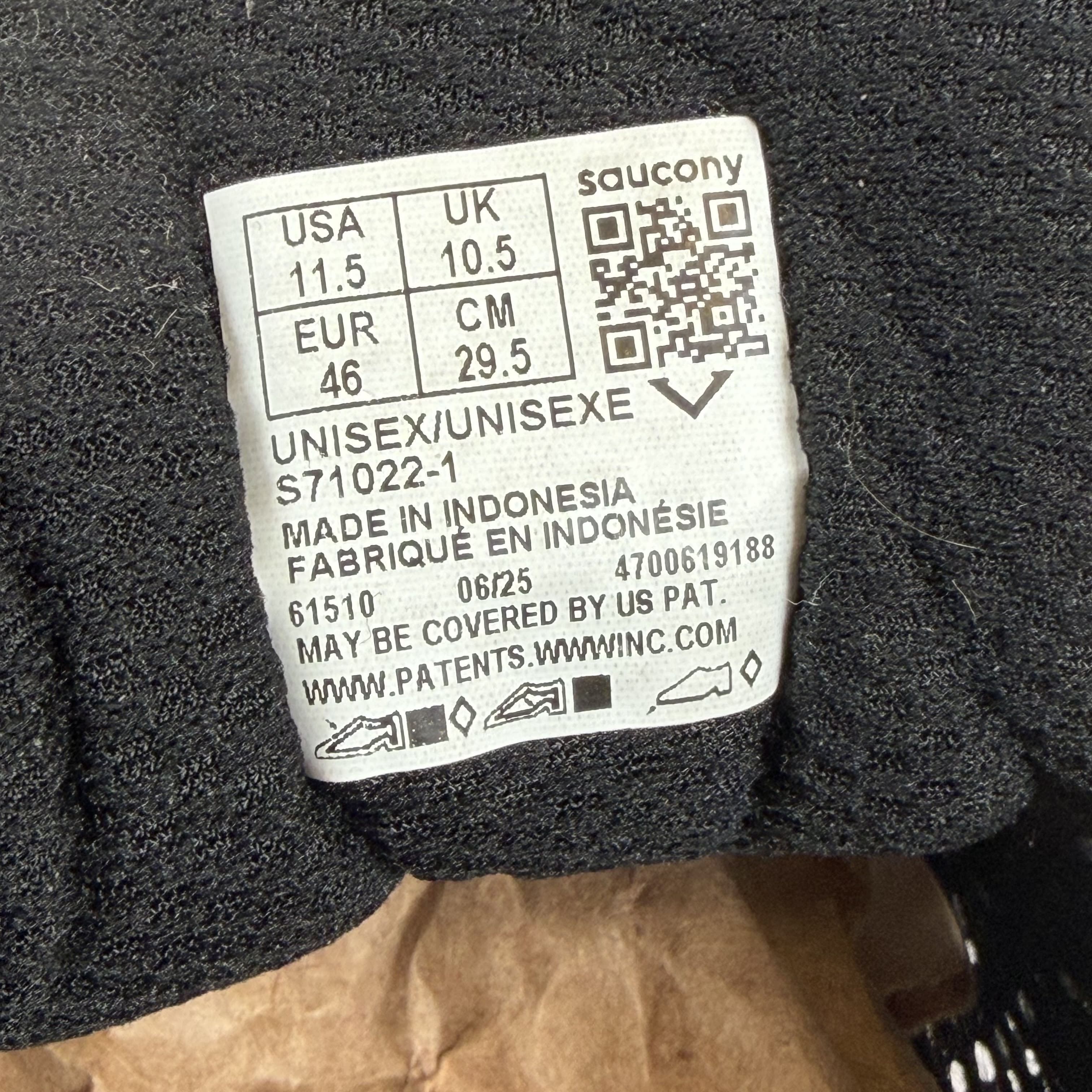 [SP16008] Saucony ProGrid Triumph 4 Keith Haring NYC Marathon