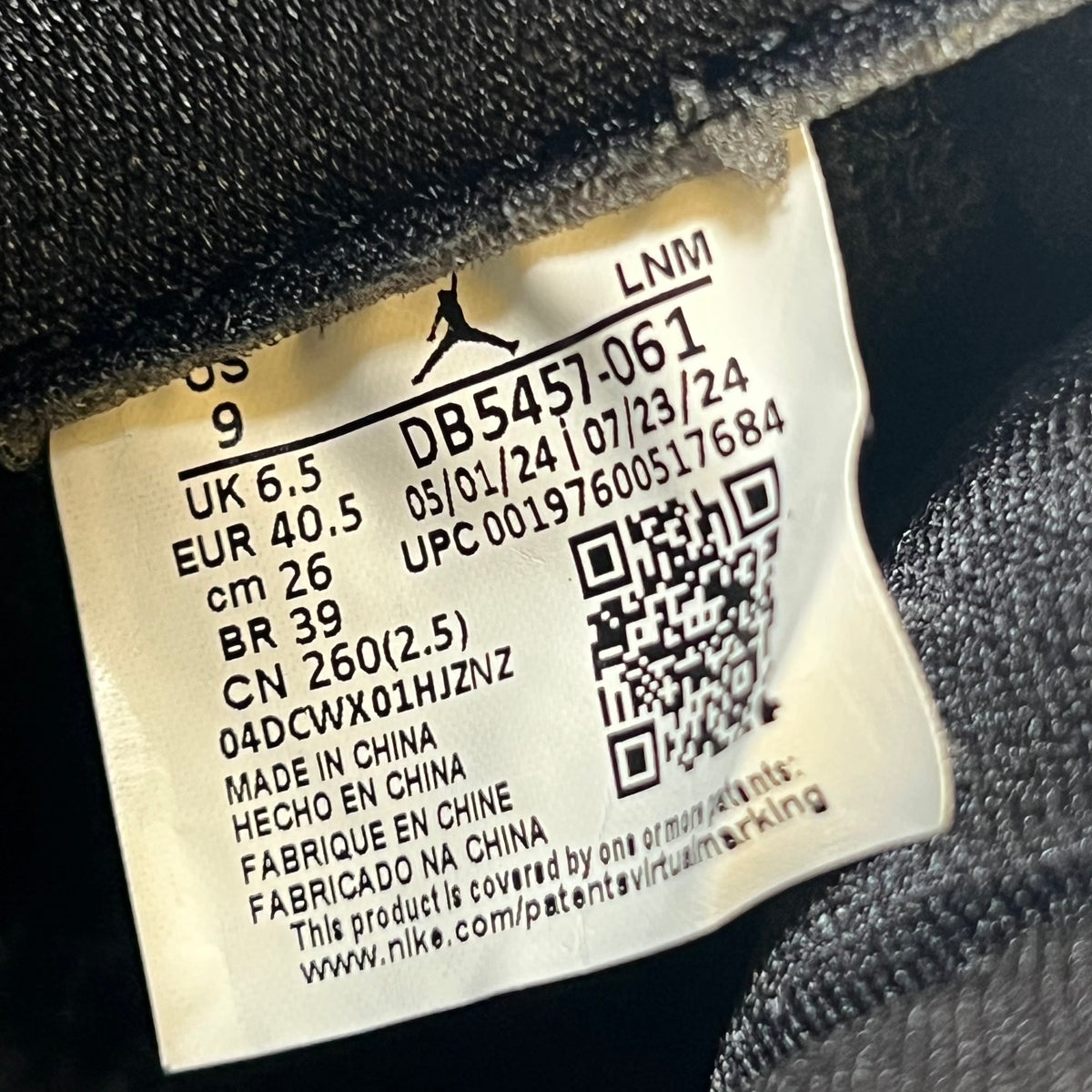 https://res.cloudinary.com/dlqdbsx2k/image/upload/v1790353240/blob_y3fh1h.jpg