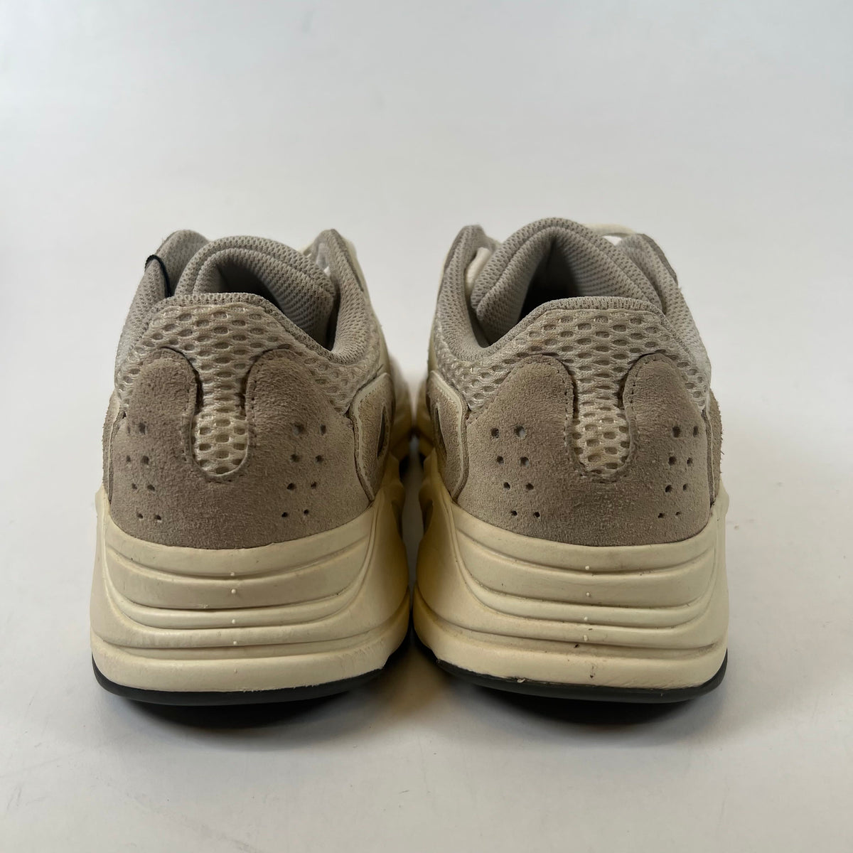 [SP12317] Yeezy Boost 700 'Analog'