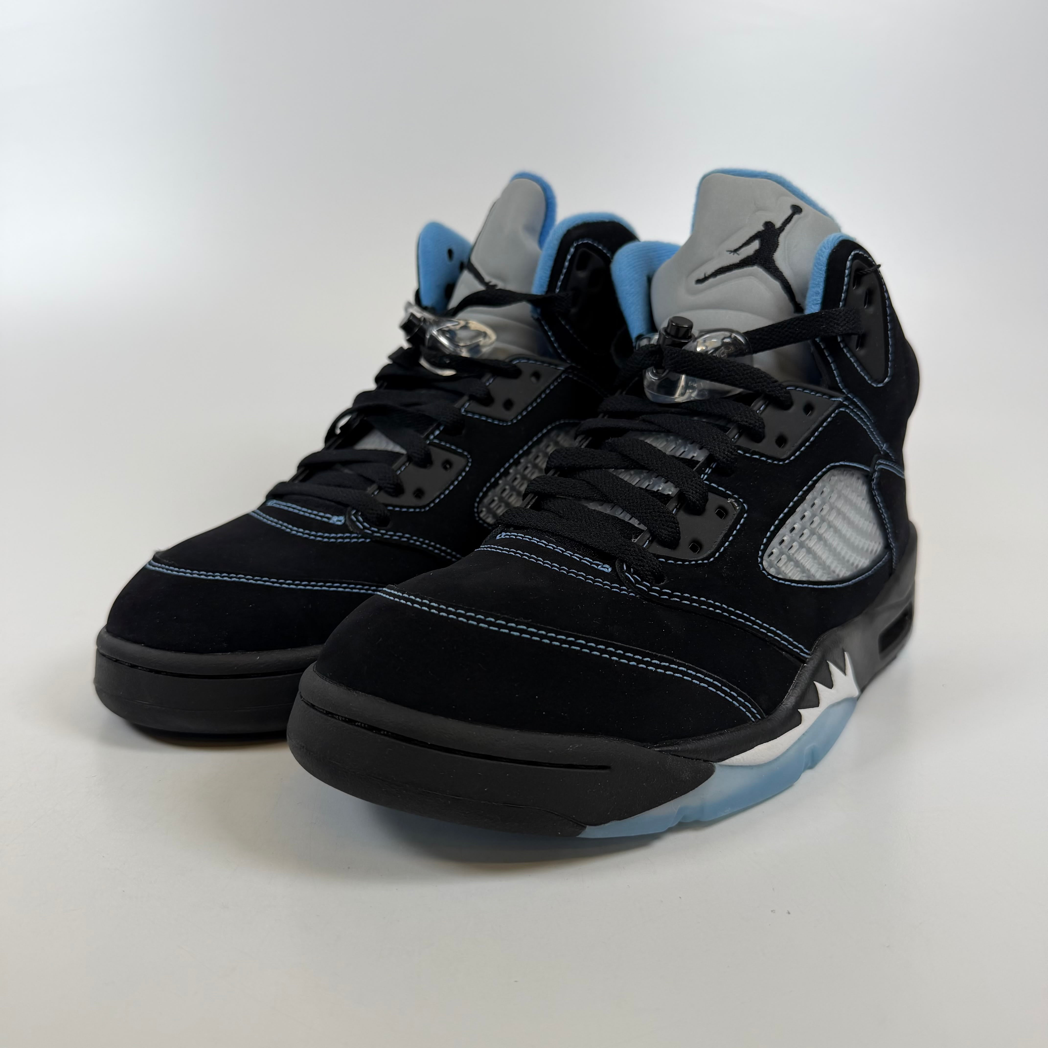 [SP15109] Jordan 5 Retro Black University Blue (2026)