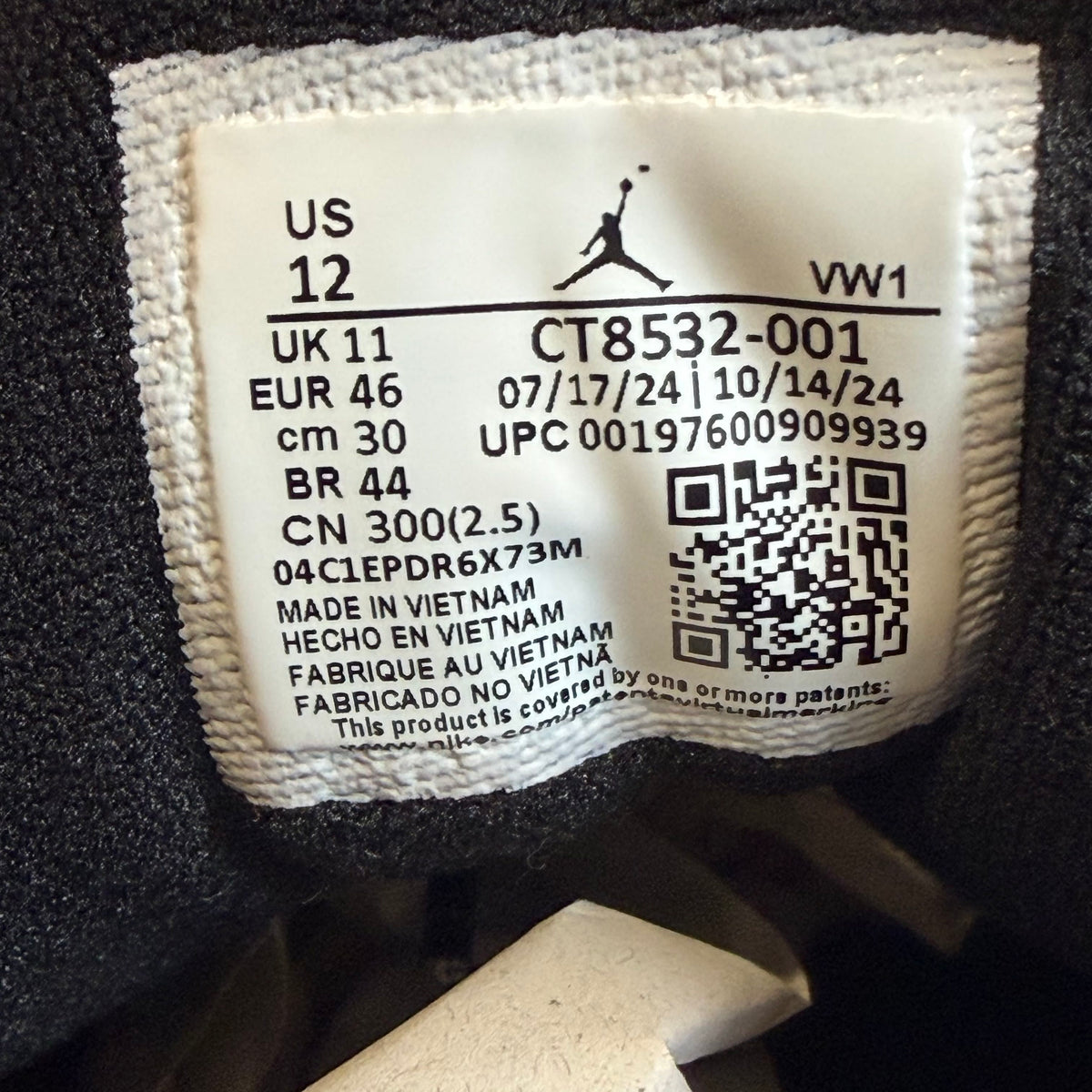 https://res.cloudinary.com/dlqdbsx2k/image/upload/v1790459640/blob_zbluoa.jpg