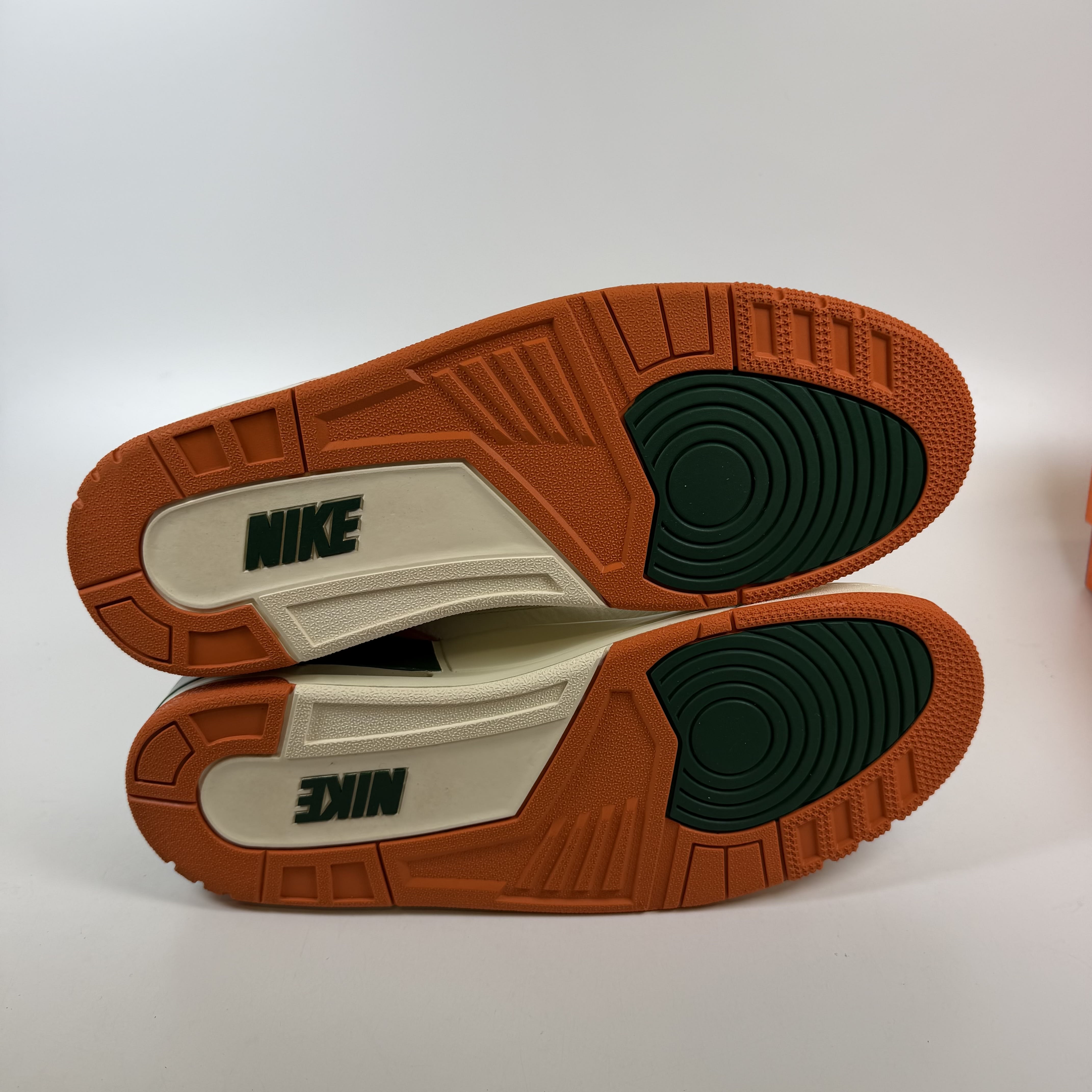 [SP15542] Jordan 3 Retro SP SoleFly Miami