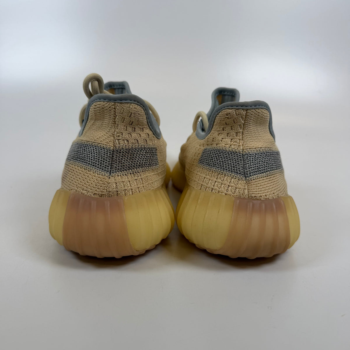 https://res.cloudinary.com/dlqdbsx2k/image/upload/v1789936905/blob_zzu3km.jpg
