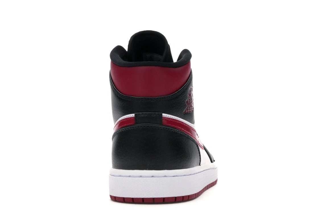 824745 Jordan 1 Mid Bred Toe