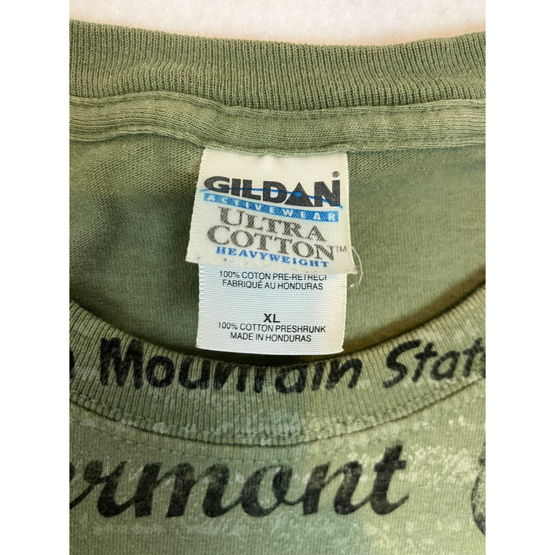 (90s) Vermont Green Mountain State Wildlife All Over Print T-Shirt