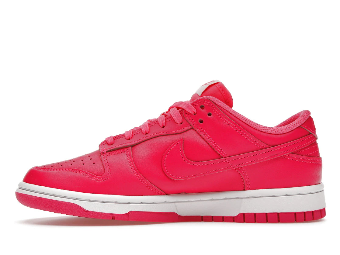 283126 Wmns Dunk Low 'Hyper Pink'