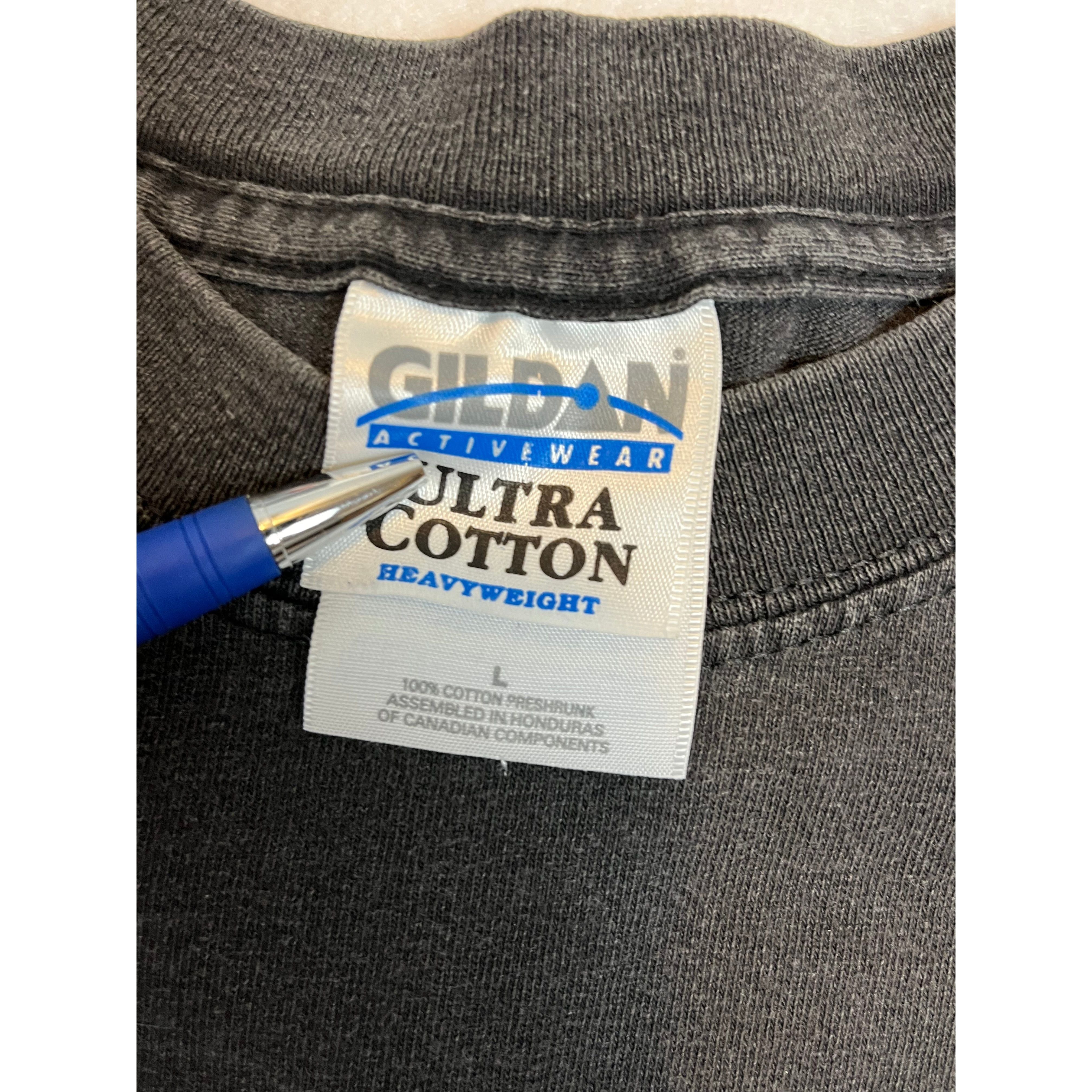 262221 (1992) Wizard of OZ Ruby Slippers 'There's No Place Like Home' T-Shirt