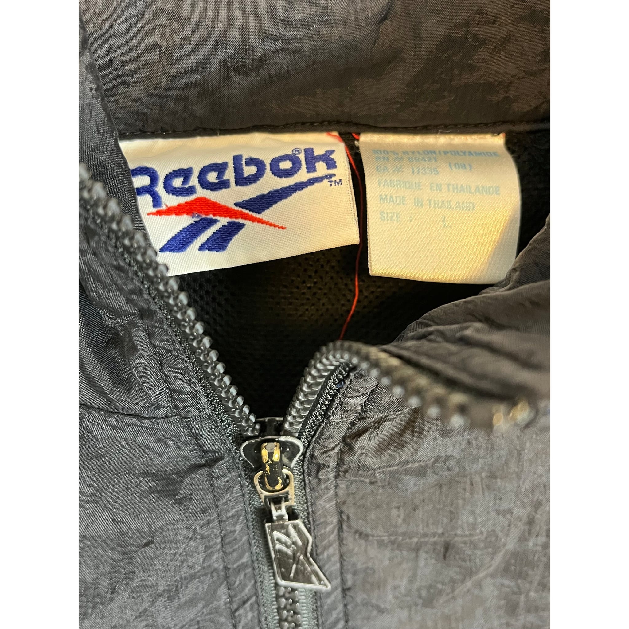 268035 (90s) Reebok All Black Windbreaker w/ Hood