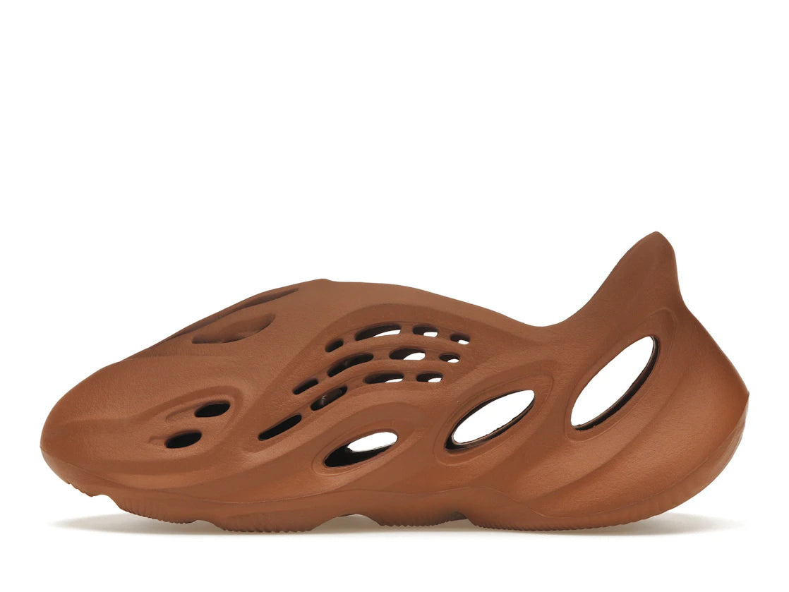 625347 adidas Yeezy Foam RNR Clay Red