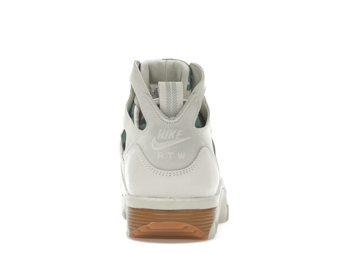 766351 Nike Air Trainer Huarache Corteiz Light Bone